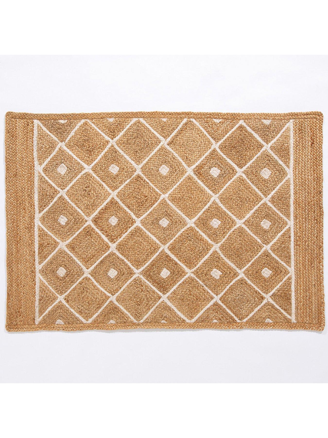 esselle-naturelle-prestbury-diamond-hand-braided-rug-natural