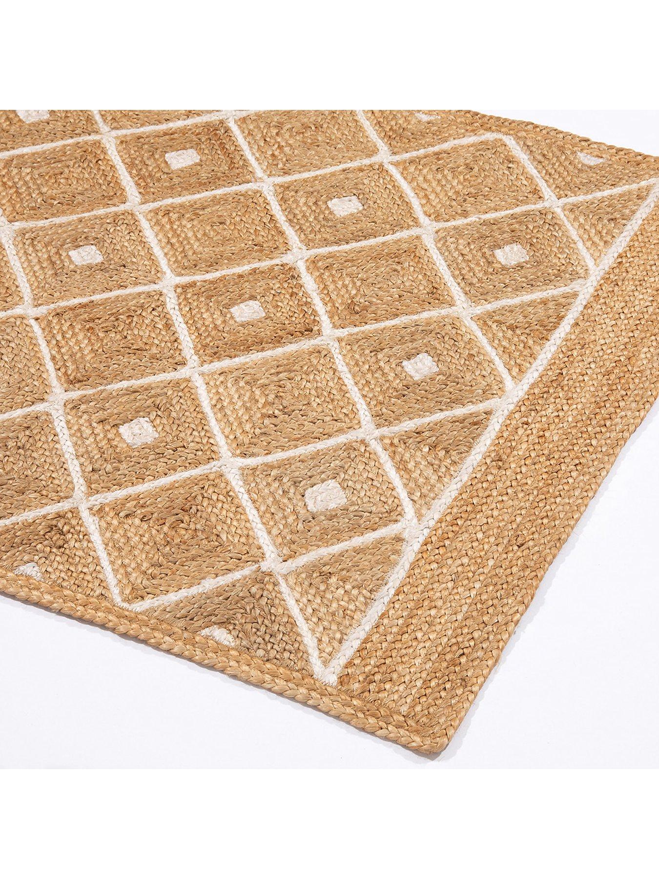 esselle-naturelle-prestbury-diamond-hand-braided-rug-naturalback