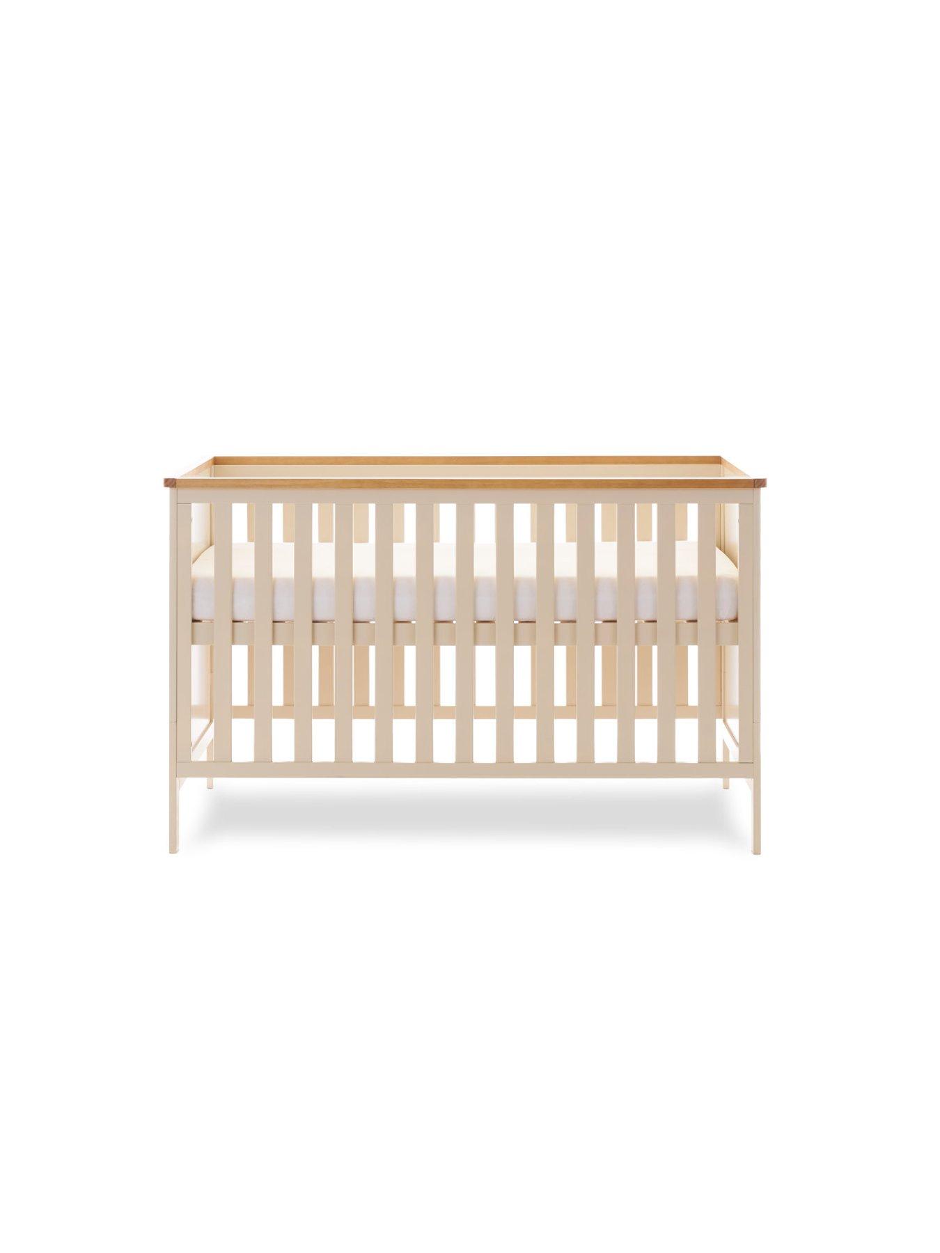 obaby-evie-cot-bed-cashmeredetail