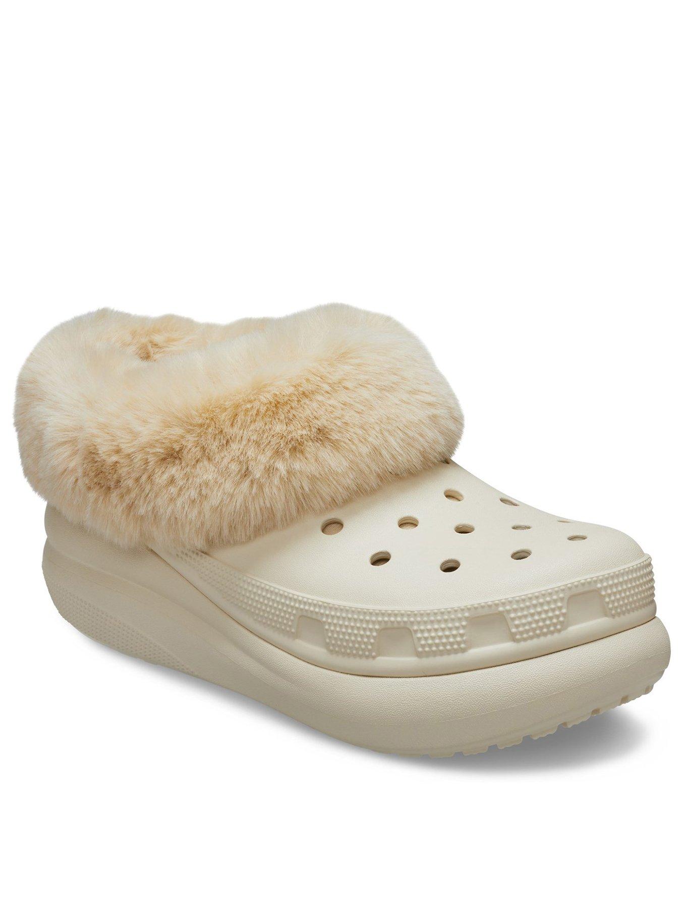 Womens discount fluffy crocs