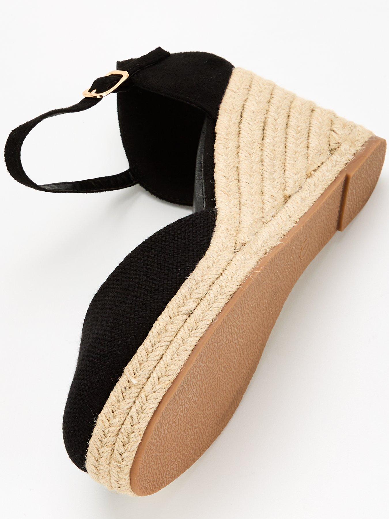 everyday-extra-wide-closed-toe-wedge-blackdetail