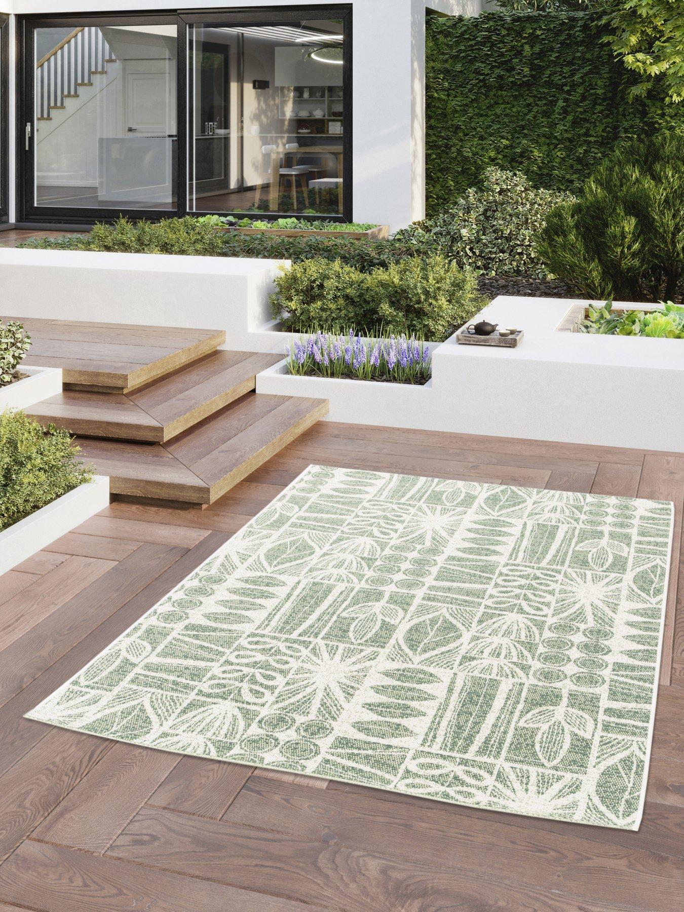 very-home-botanical-patchwork-indooroutdoor-rug