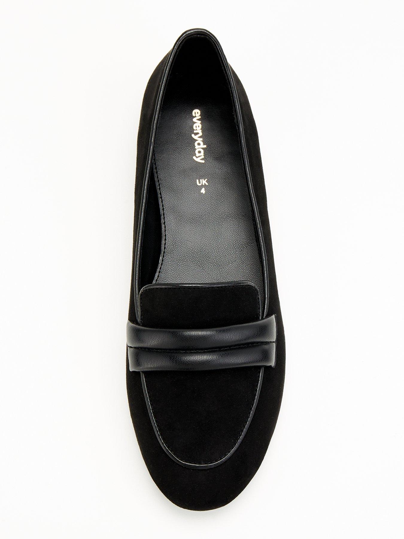 everyday-padded-detail-loafer-blackoutfit