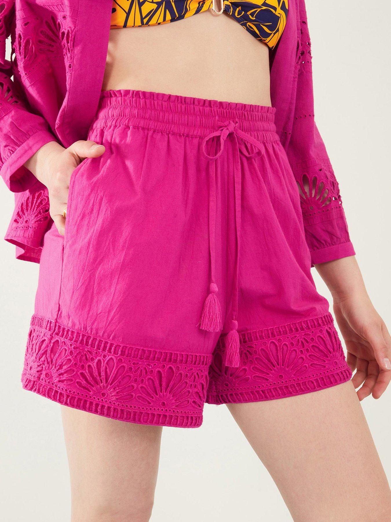 accessorize-shell-broderie-shorts-pinkfront