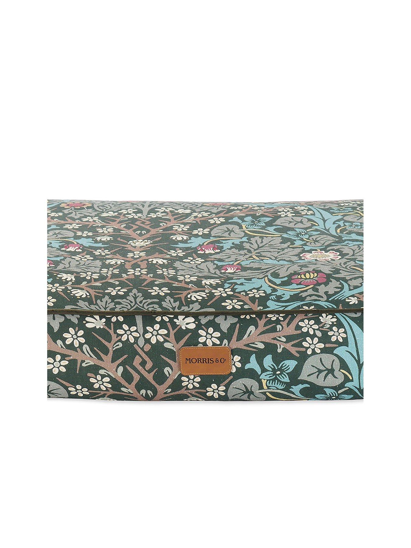 morris-co-blackthorn-print-pet-mattress-mback