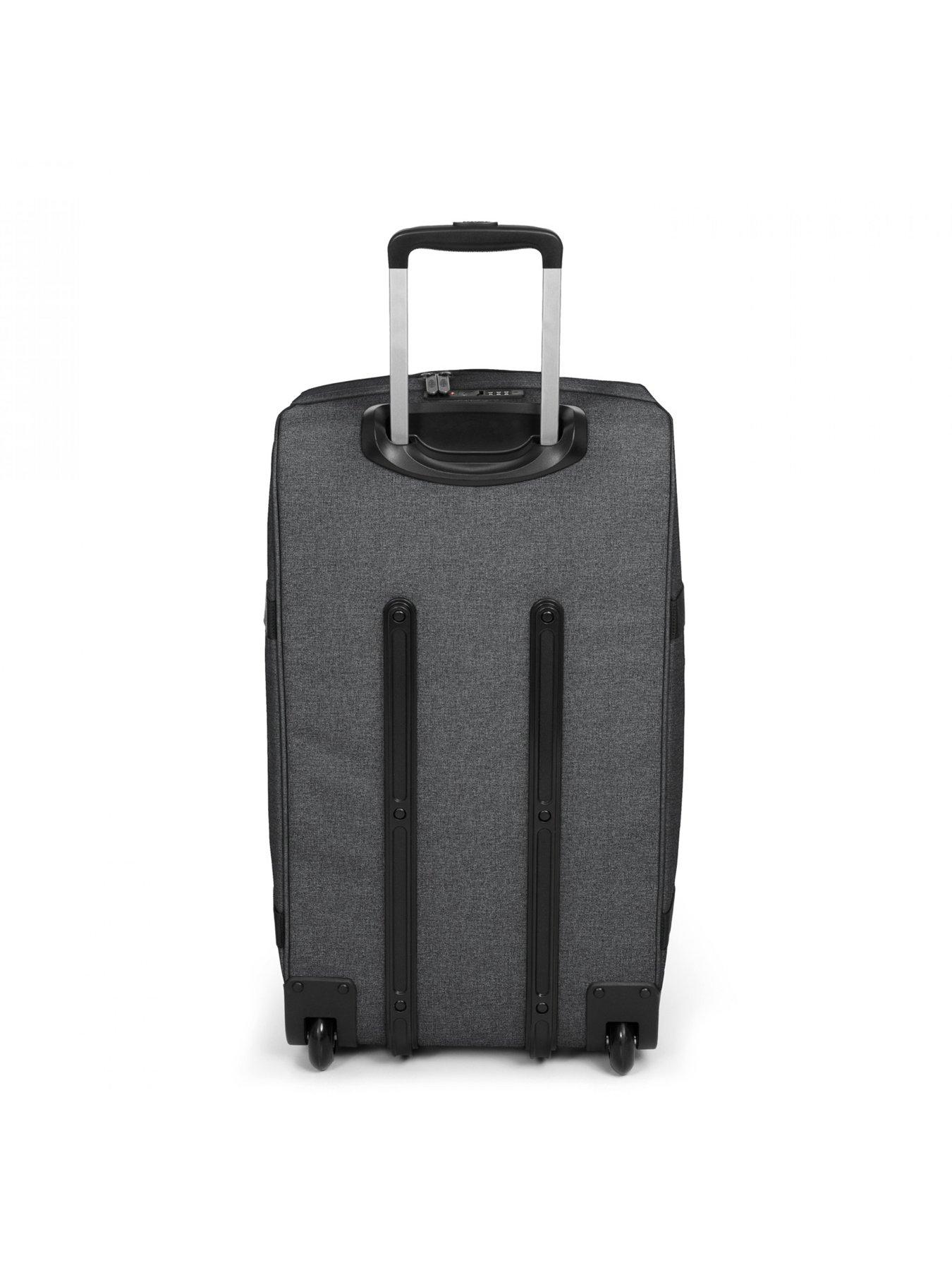 eastpak-transitr-suitcase-mediumoutfit