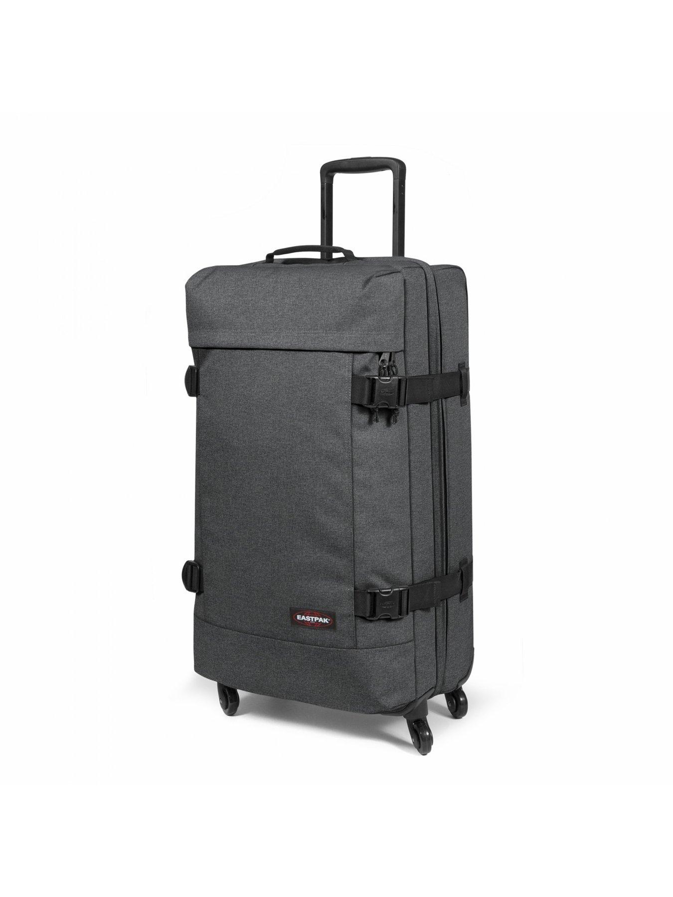 eastpak-trans4-large-suitcaseoutfit