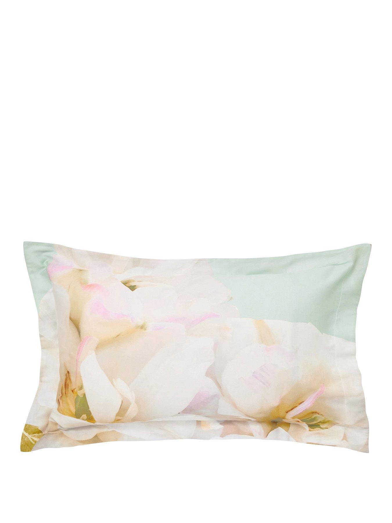 ted-baker-gardenia-100-cotton-floral-duvet-setstillFront