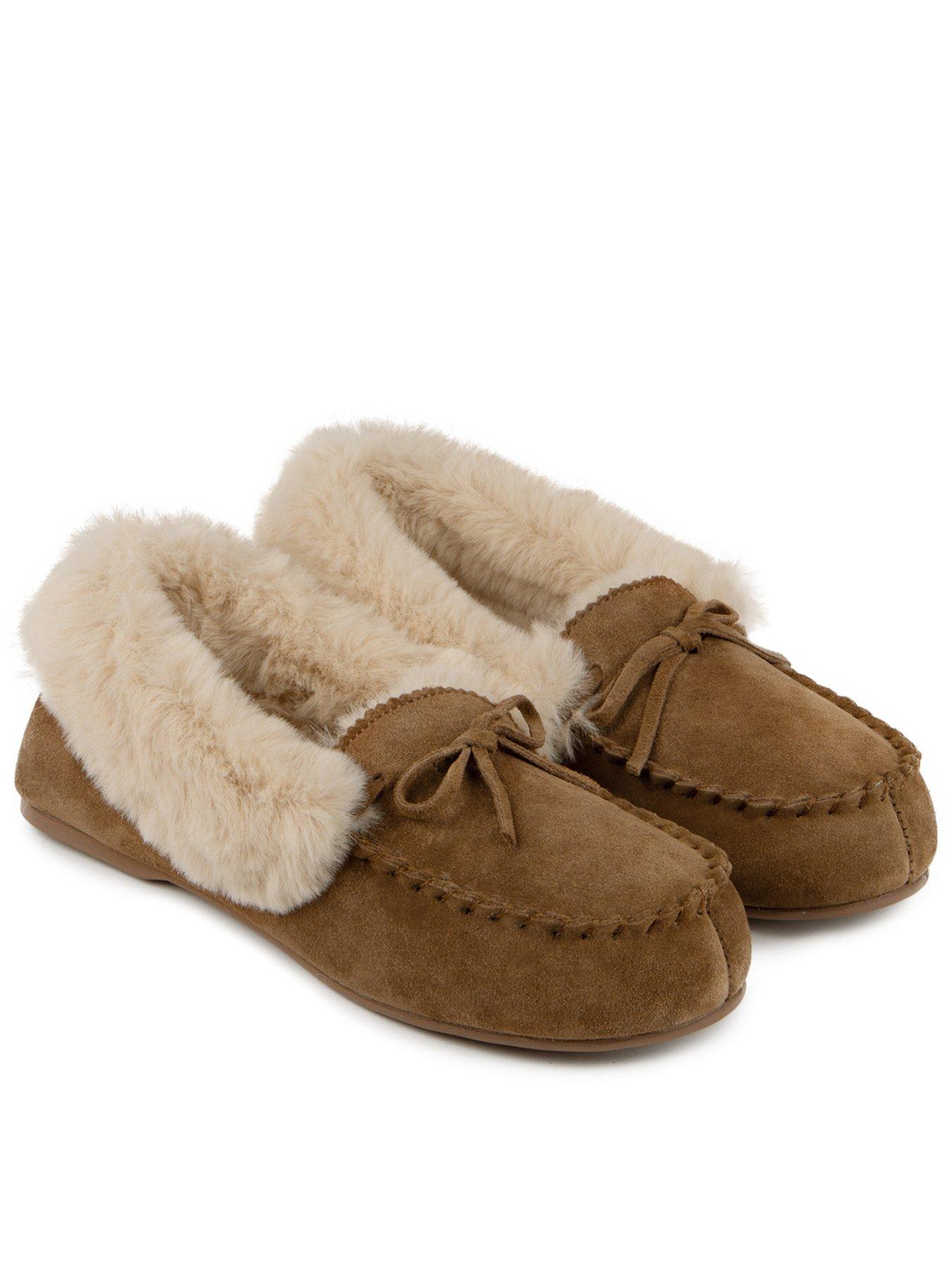 TOTES Isotoner Real Suede Fur Lined Moccasin - Brown