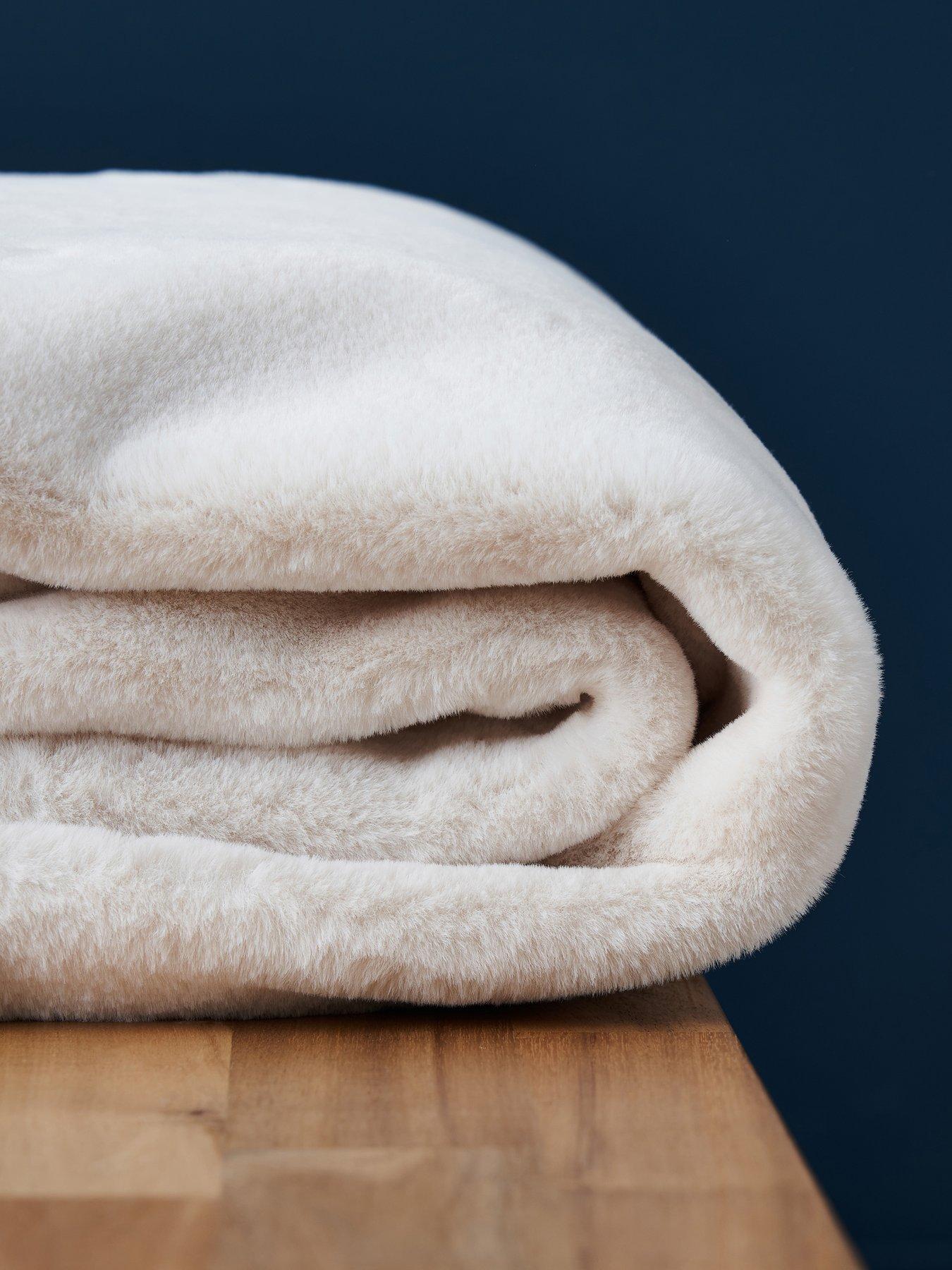 very-home-faux-fur-throw-creamstillFront