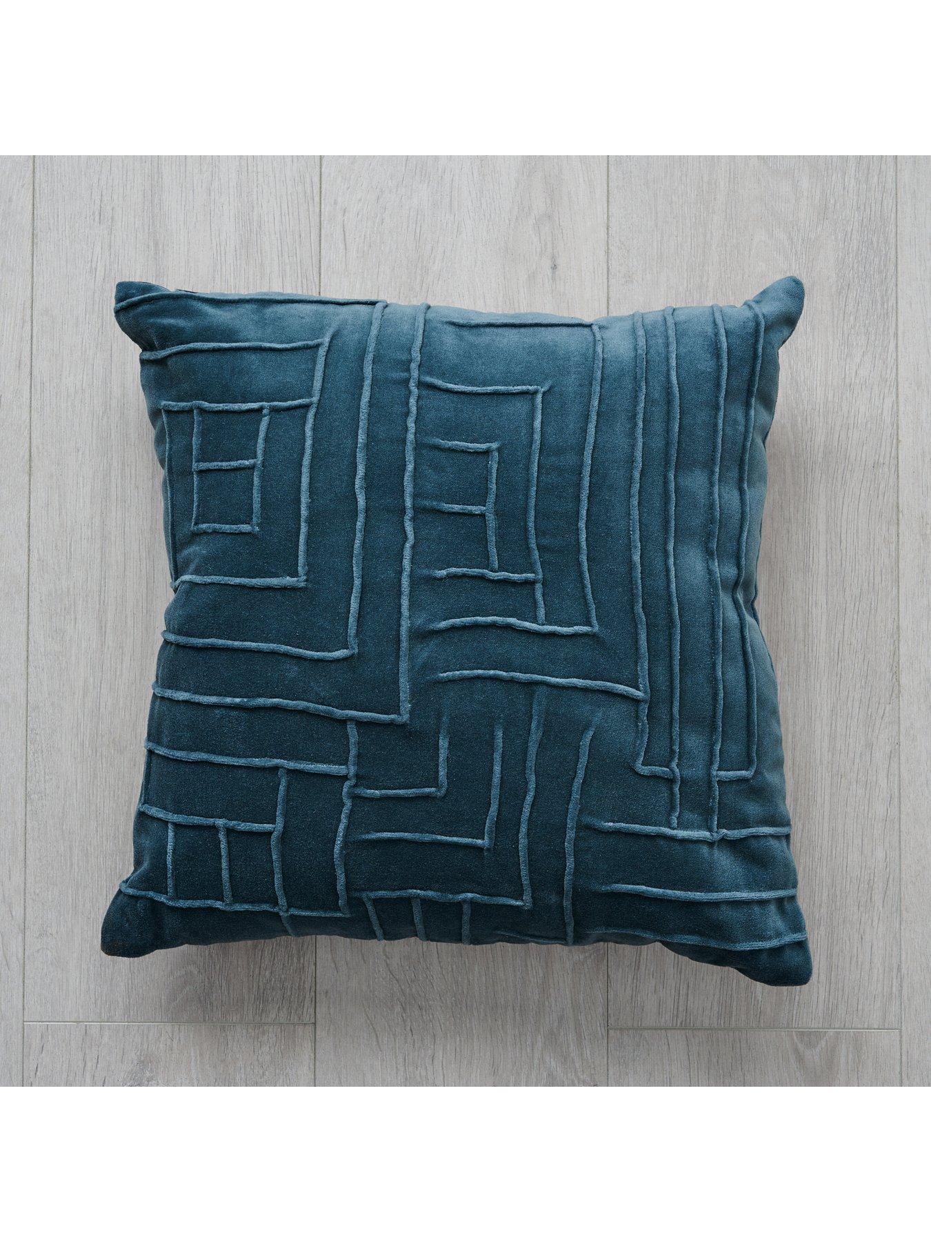 very-home-cotton-velvet-with-pattern-cushionback