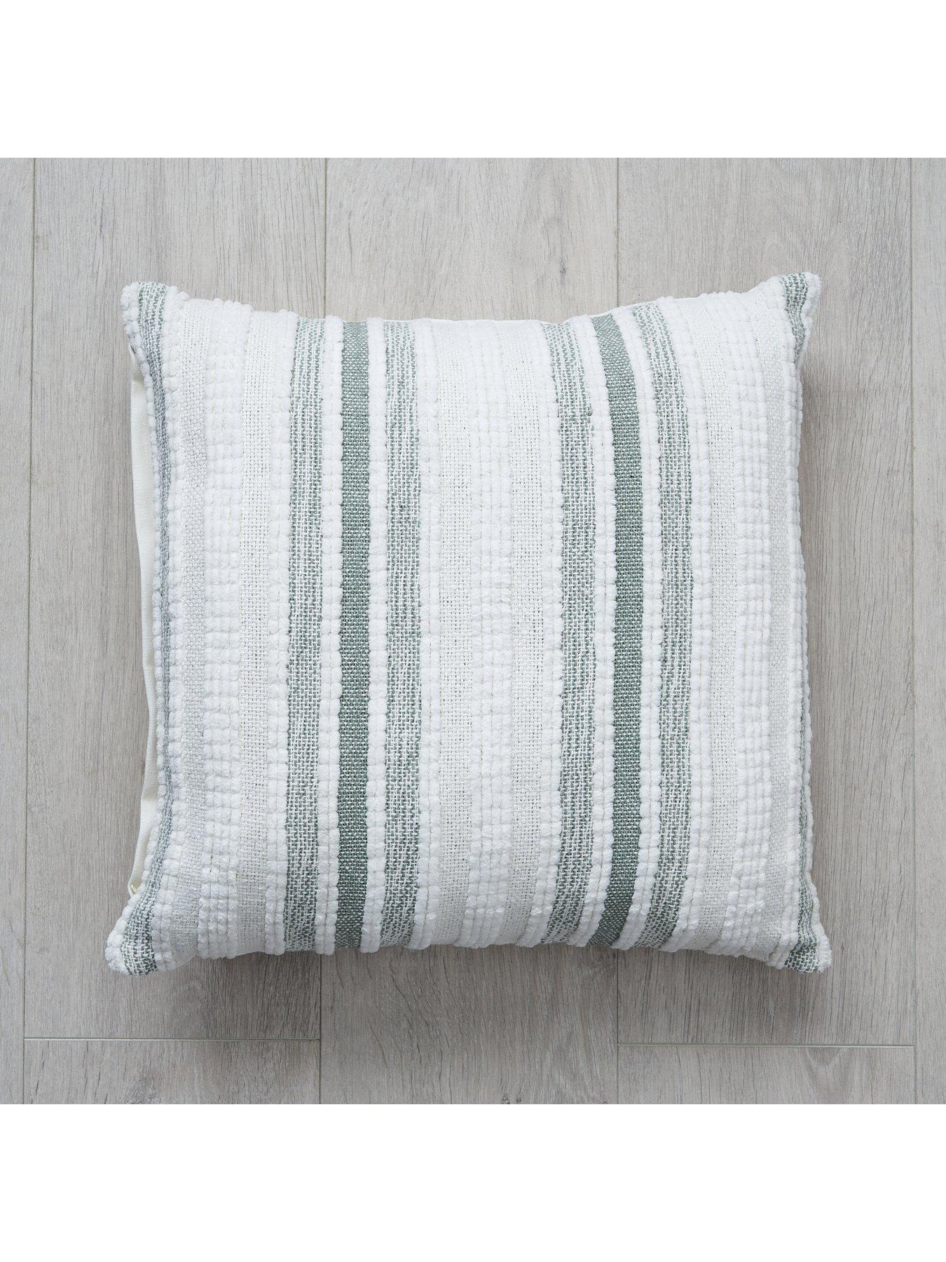 very-home-handwoven-cushionback