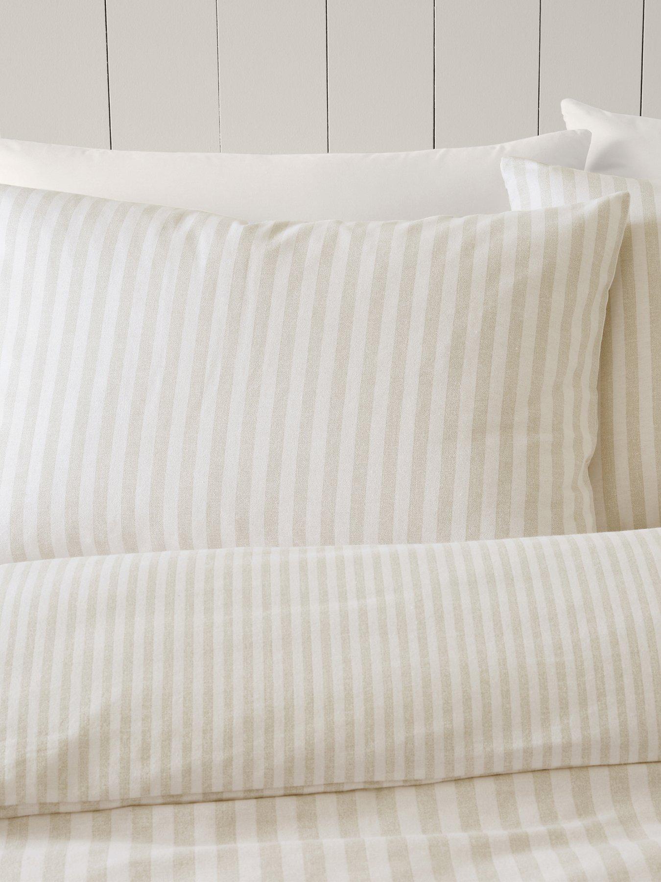 catherine-lansfield-brushed-cotton-stripe-soft-duvet-cover-setoutfit