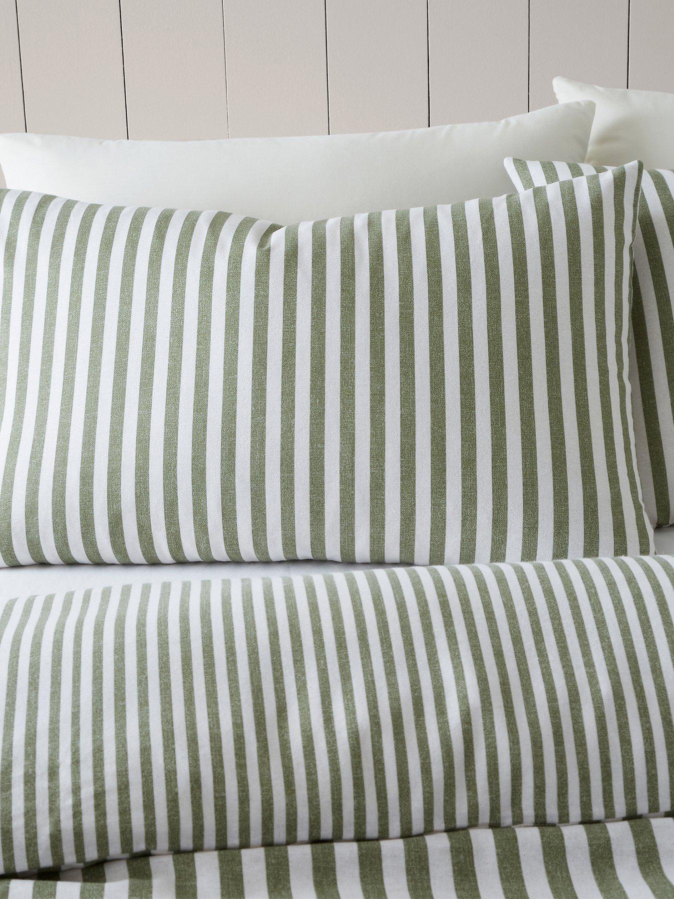 catherine-lansfield-brushed-cotton-stripe-soft-duvet-cover-setoutfit