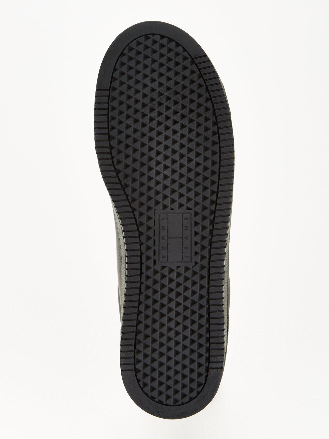 Image 5 of 6 of Tommy Jeans Leather Flatform Trainer - Black