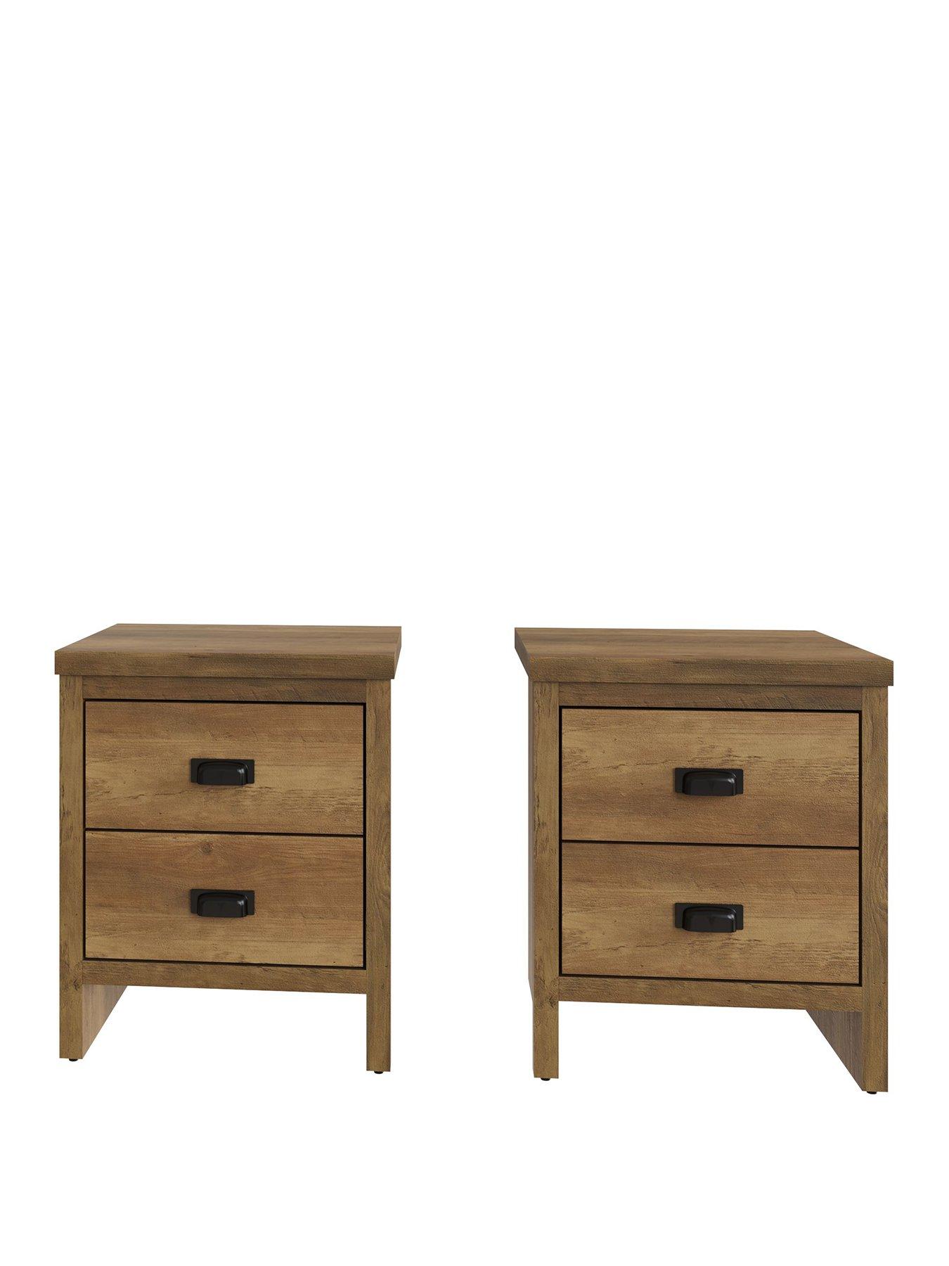 gfw-set-of-2nbspbostonnbspbedside-chests-oakstillFront