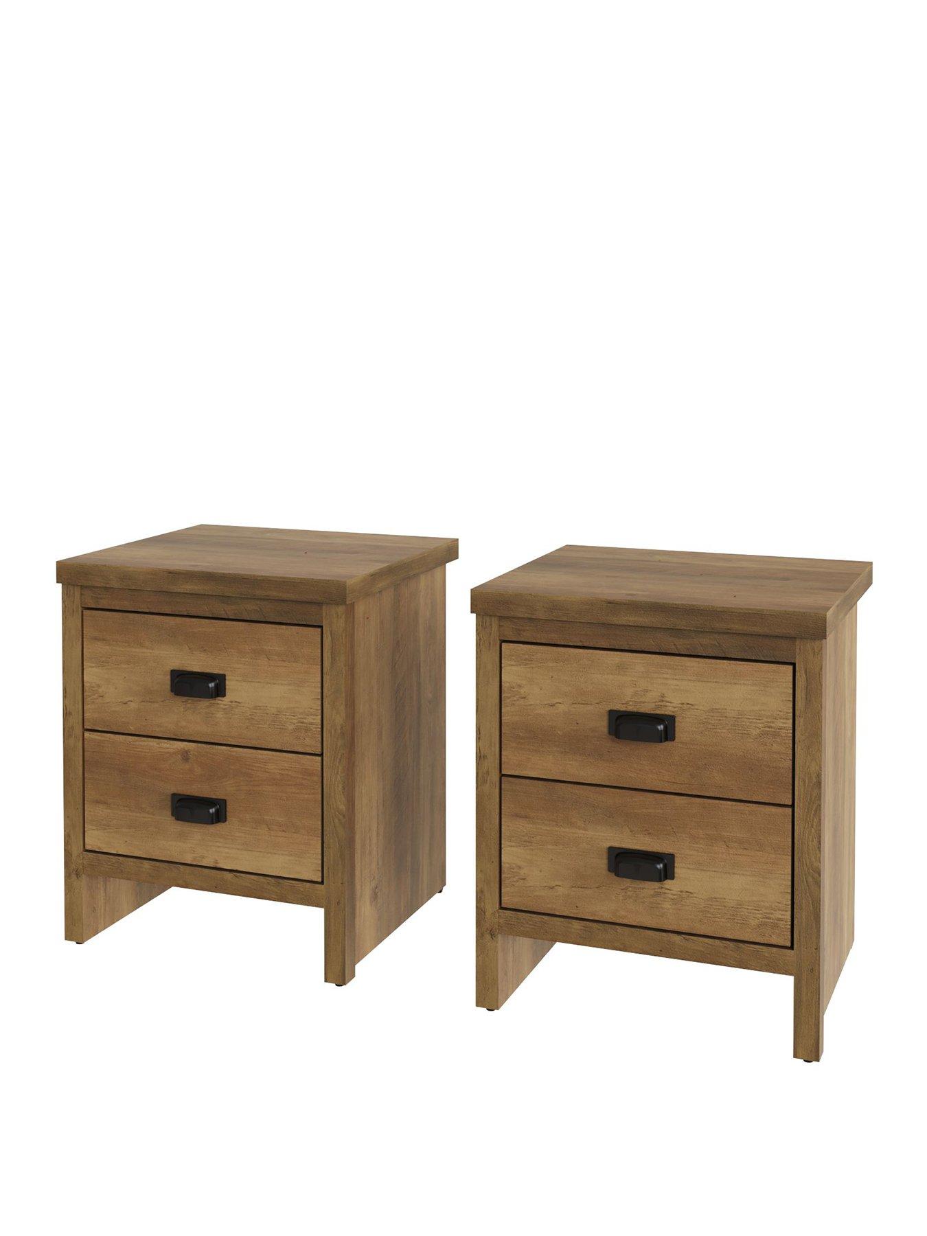 gfw-set-of-2nbspbostonnbspbedside-chests-oakback