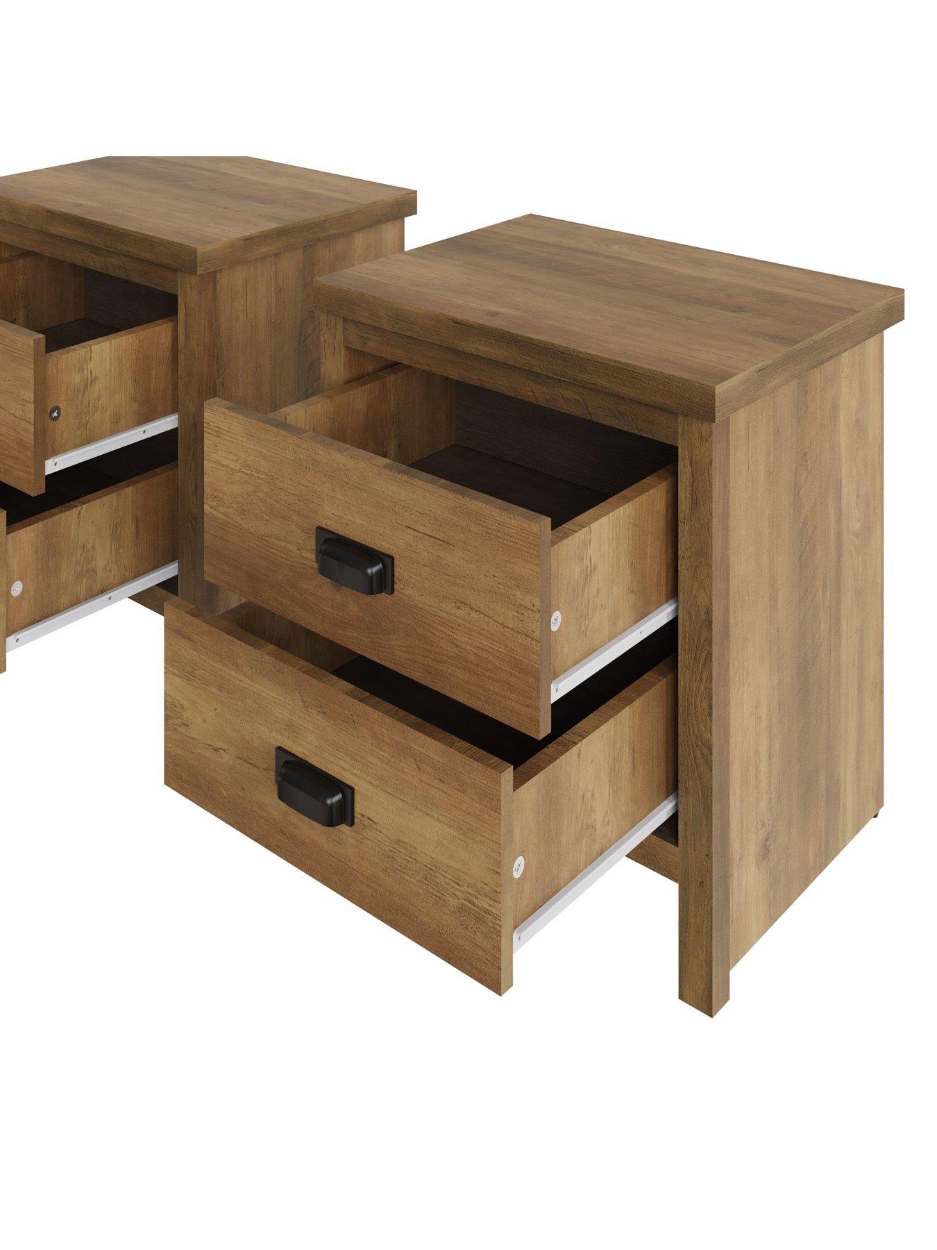 gfw-set-of-2nbspbostonnbspbedside-chests-oakdetail