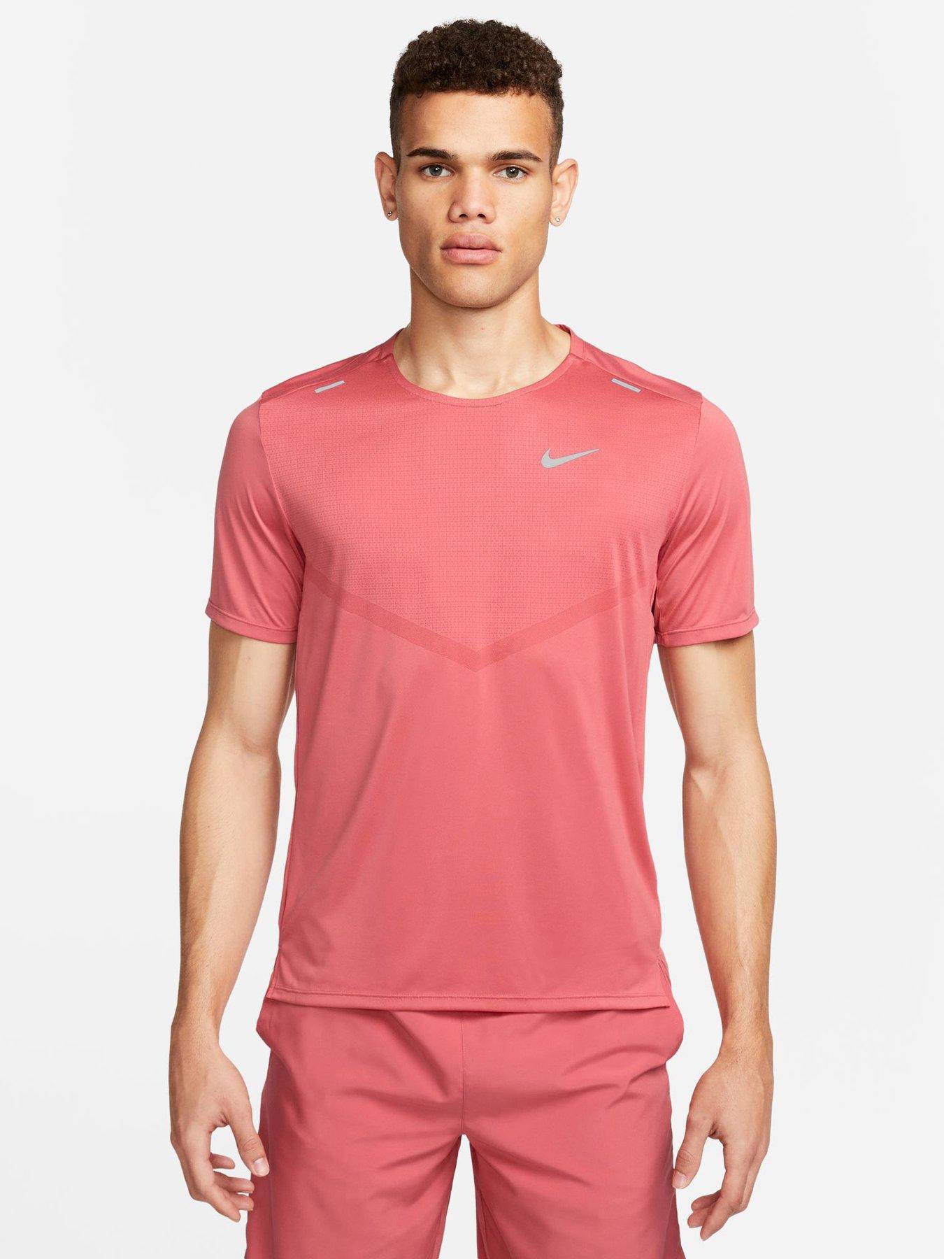 Mens pink t shirt clearance nike