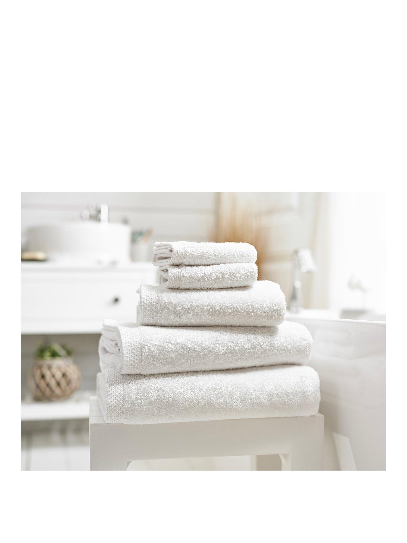 undefined Egyptian Spa Bath Towel 700GSM