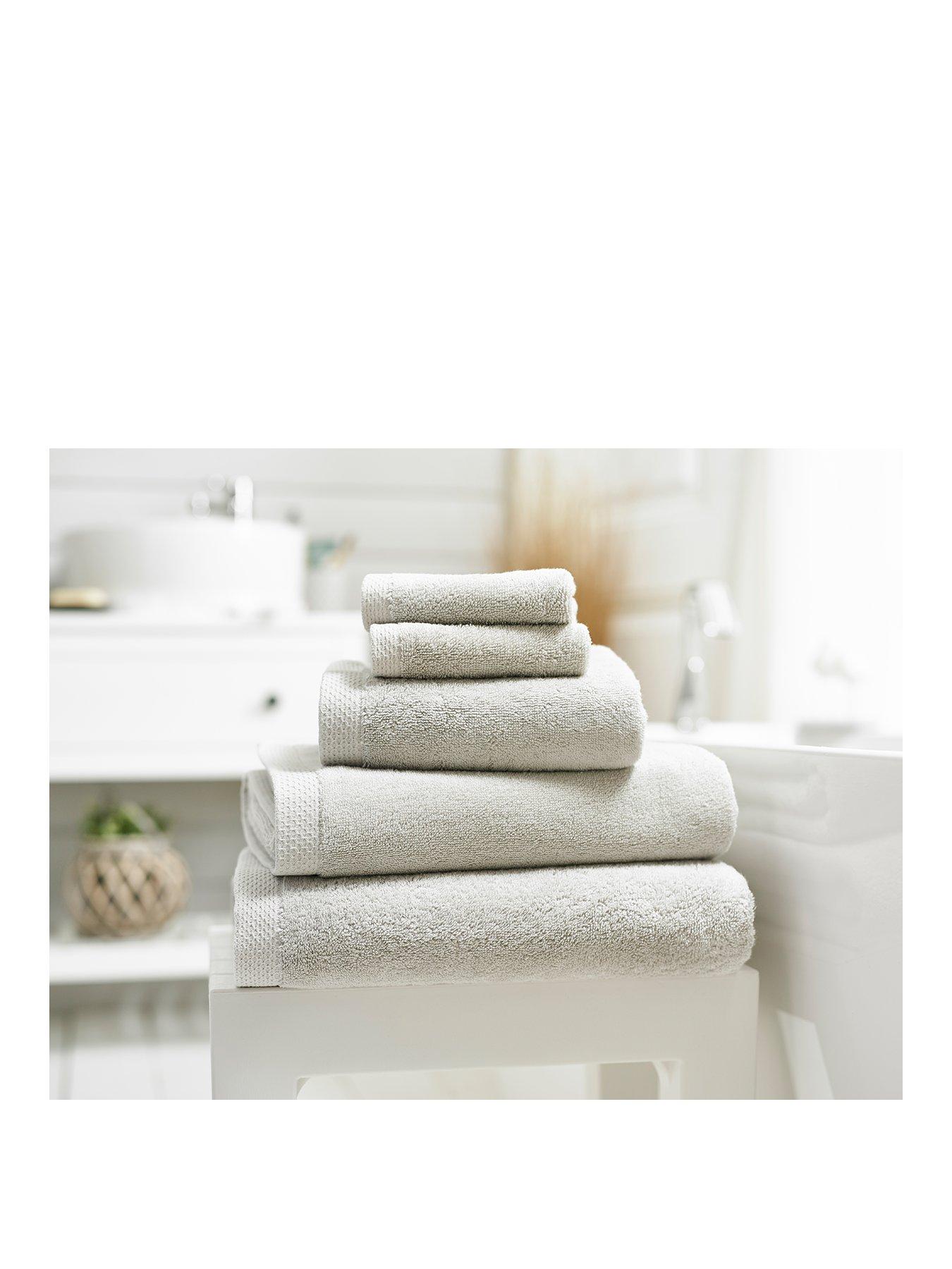 undefined Egyptian Spa Bath Towel 700GSM