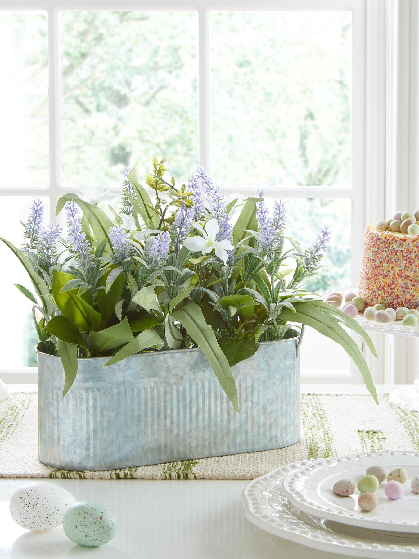 very-home-spring-lavender-table-centrepiece