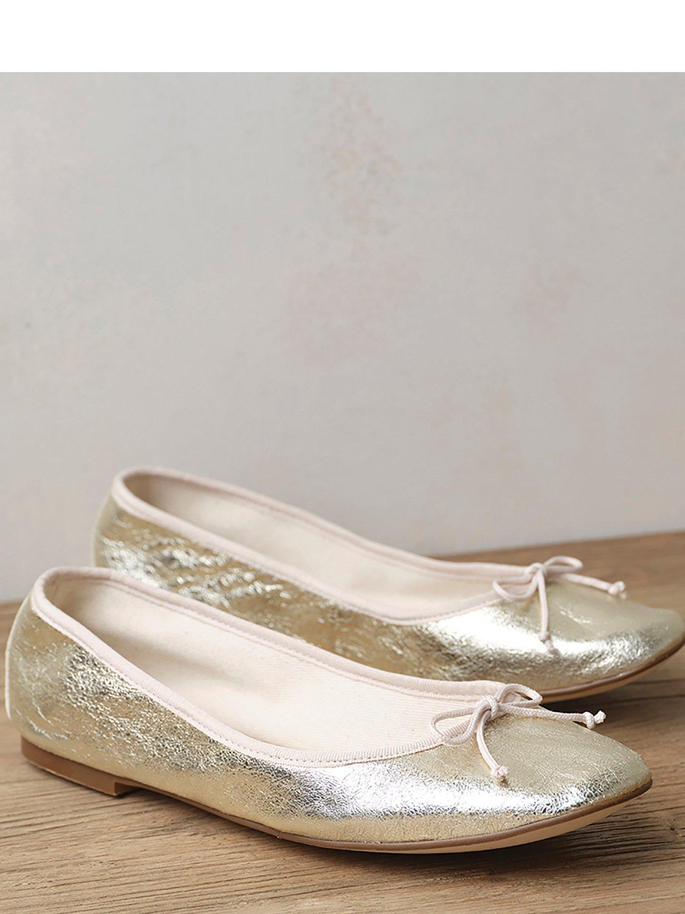 Metallic shop ballet pumps