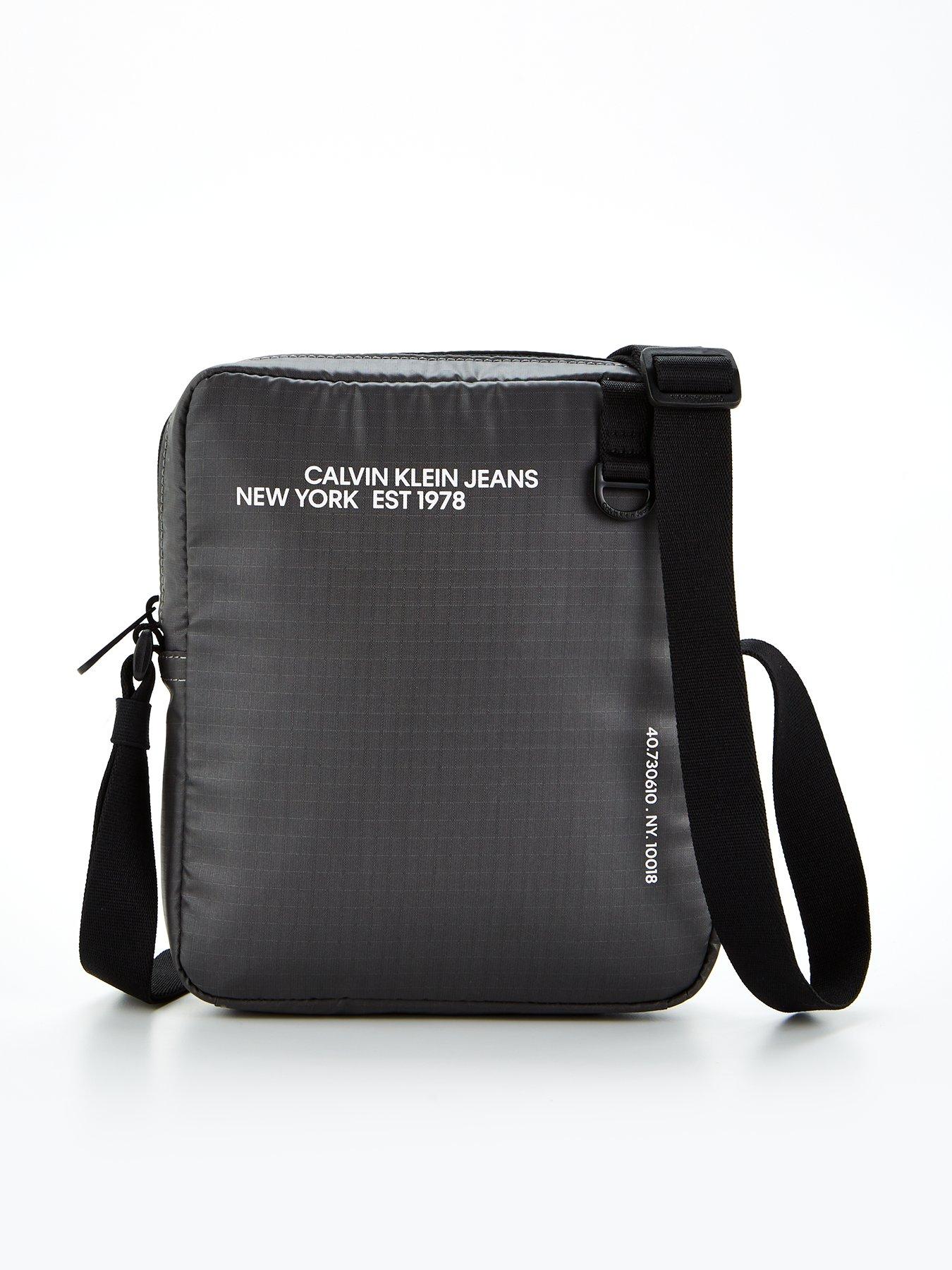 Calvin Klein Jeans Sport Essentials Reporter Bag - Dark Grey