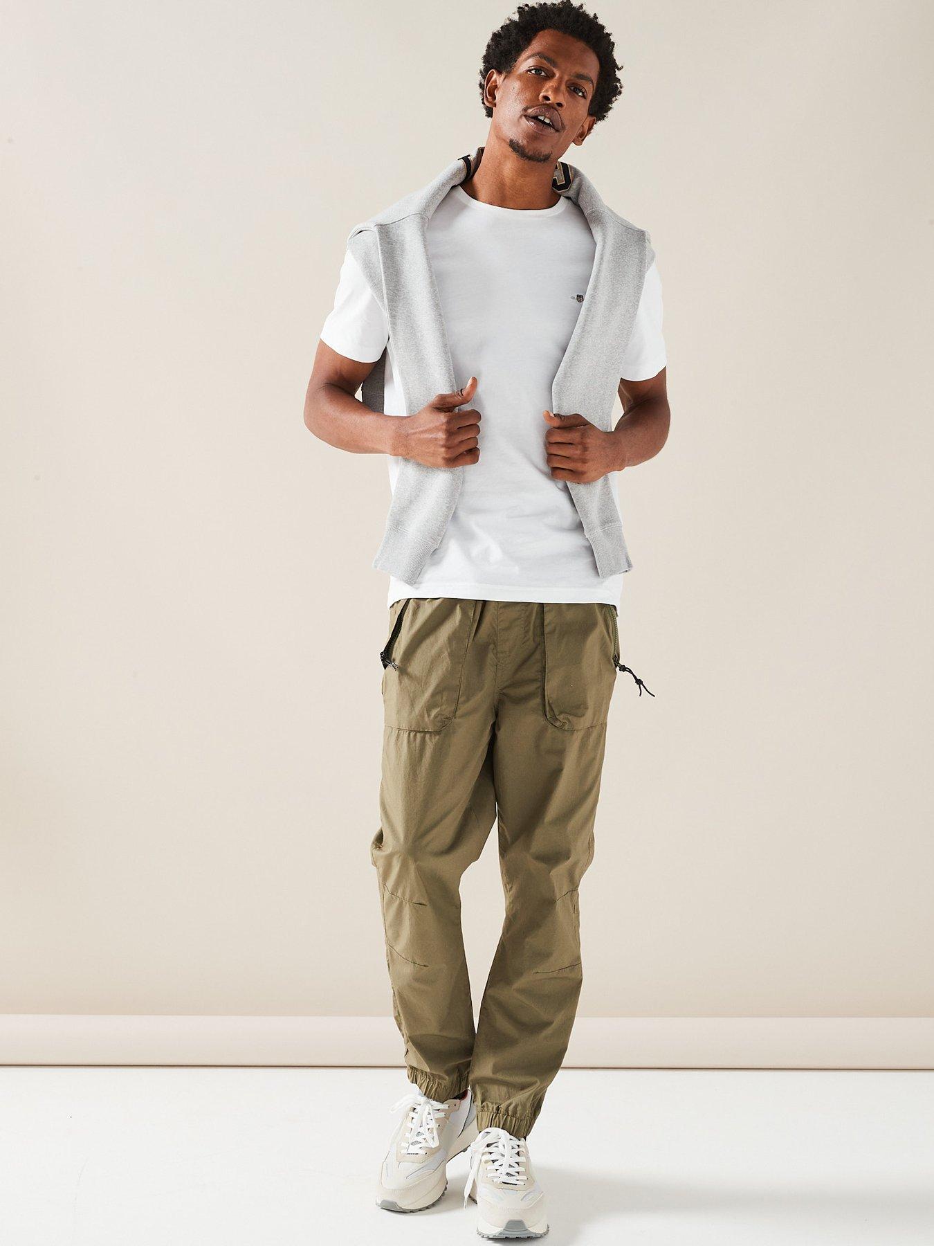 Image 6 of 6 of GANT Regular Shield Short Sleeve T-shirt - White