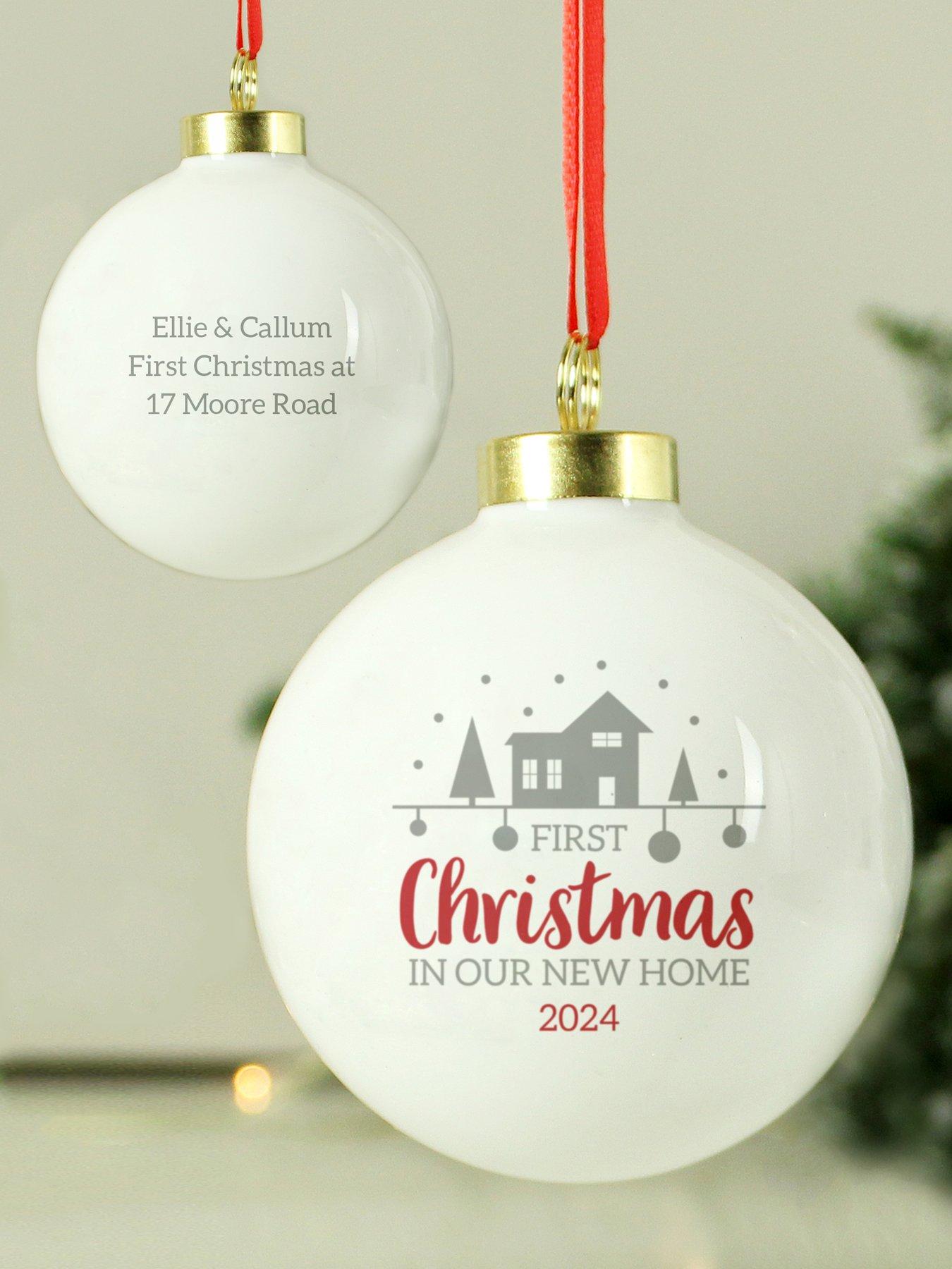 the-personalised-memento-company-personalised-1st-christmas-in-our-new-home-baublestillFront