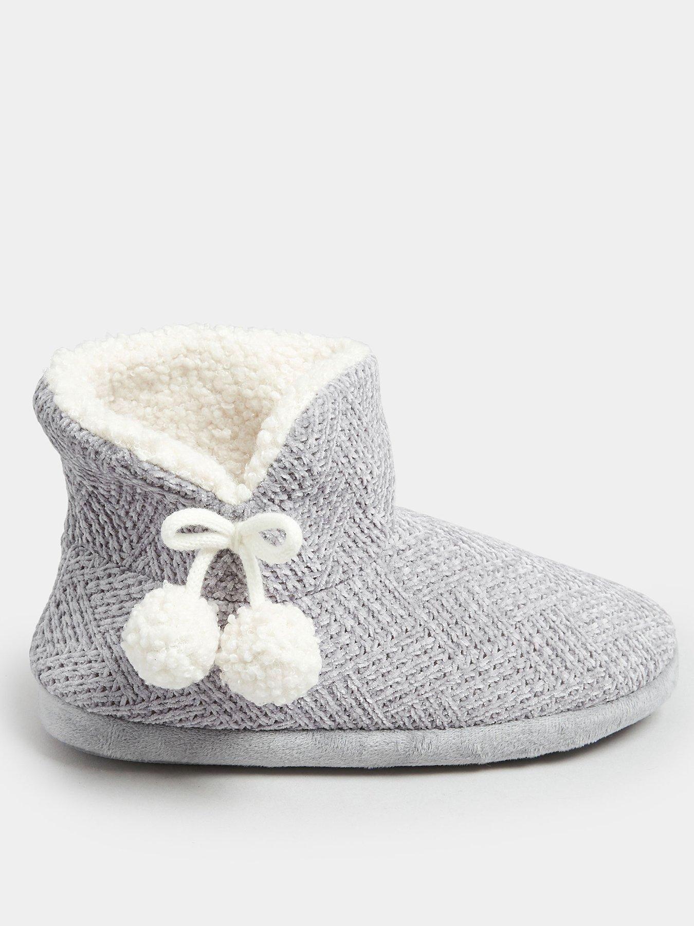 yours-wide-fit-fluffy-chevron-boot-greyfront