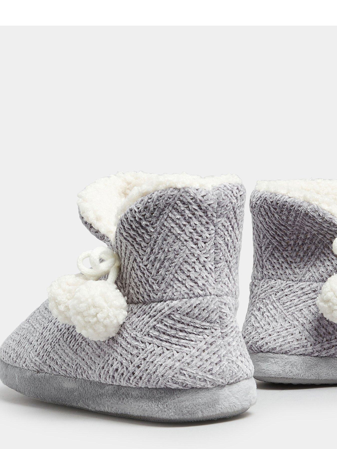 yours-wide-fit-fluffy-chevron-boot-greystillFront