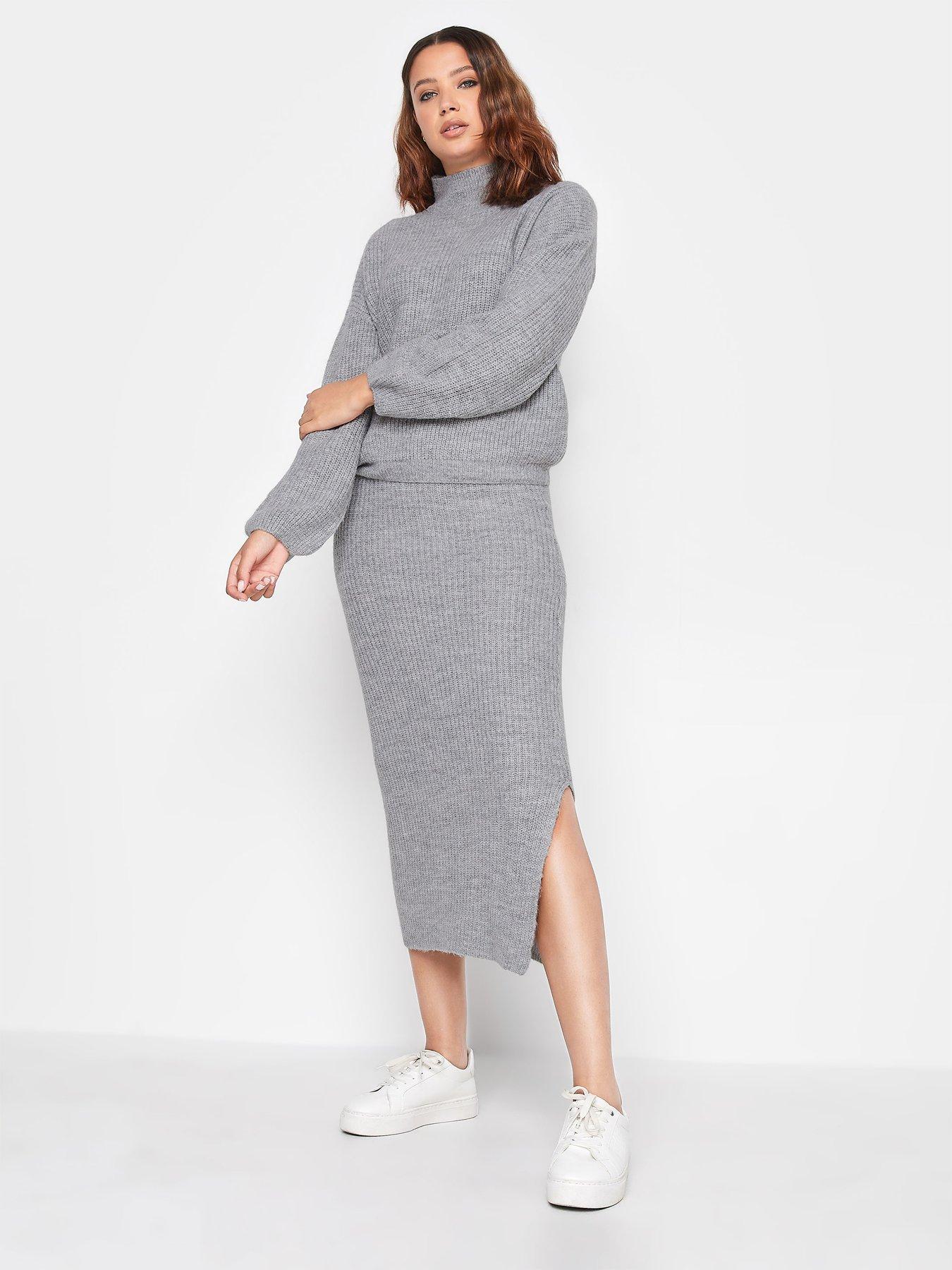 Long sweater 2024 grey skirt