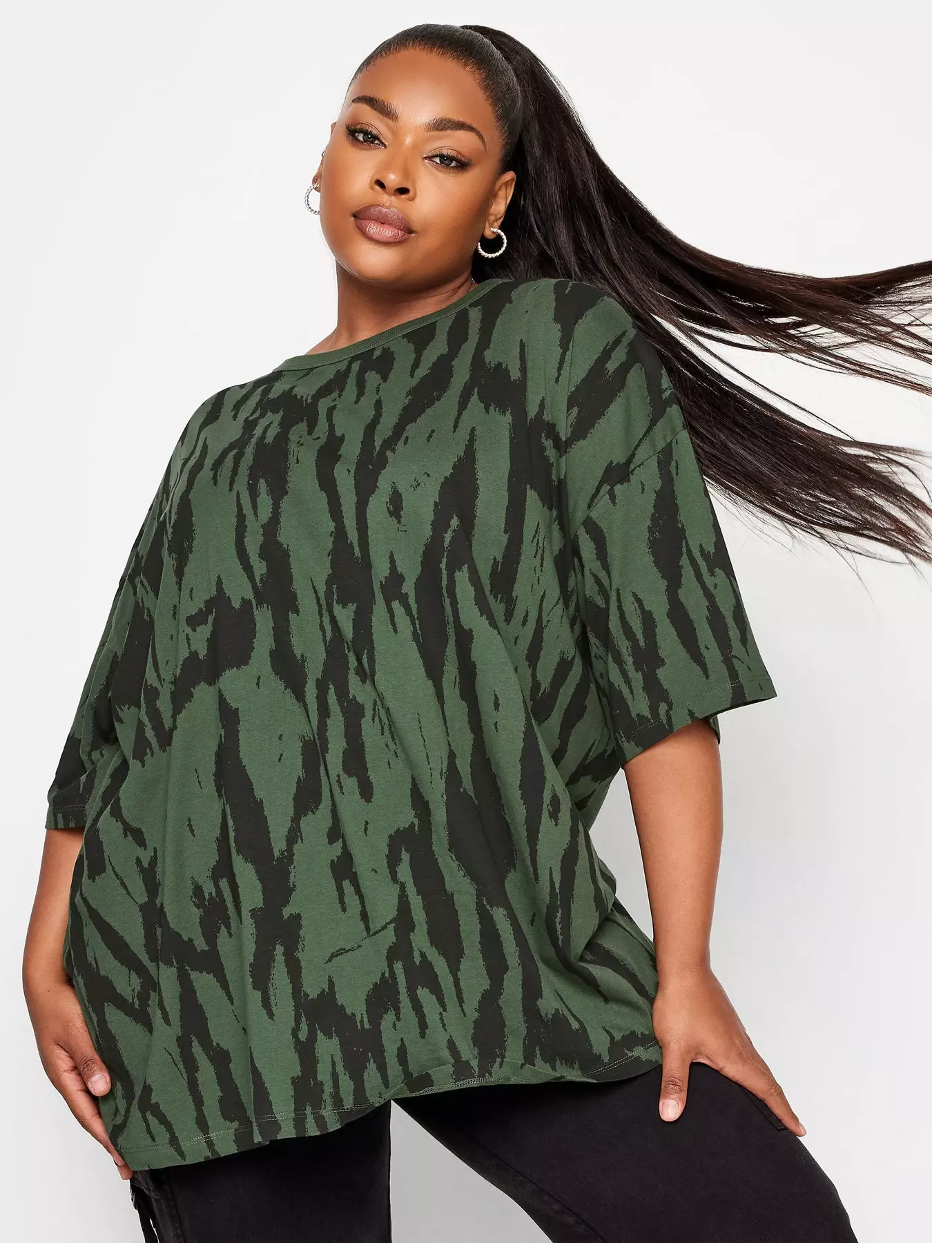 YOURS Curve Green Camo Print Oversized Boxy T-Shirt