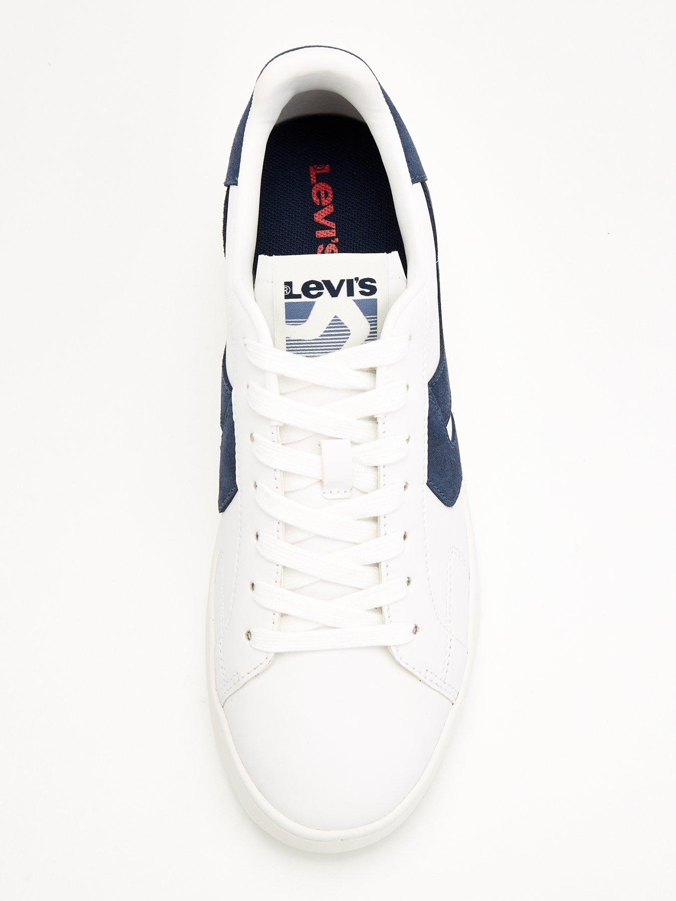 levis-levis-swift-faux-leather-trainers-whiteblackoutfit