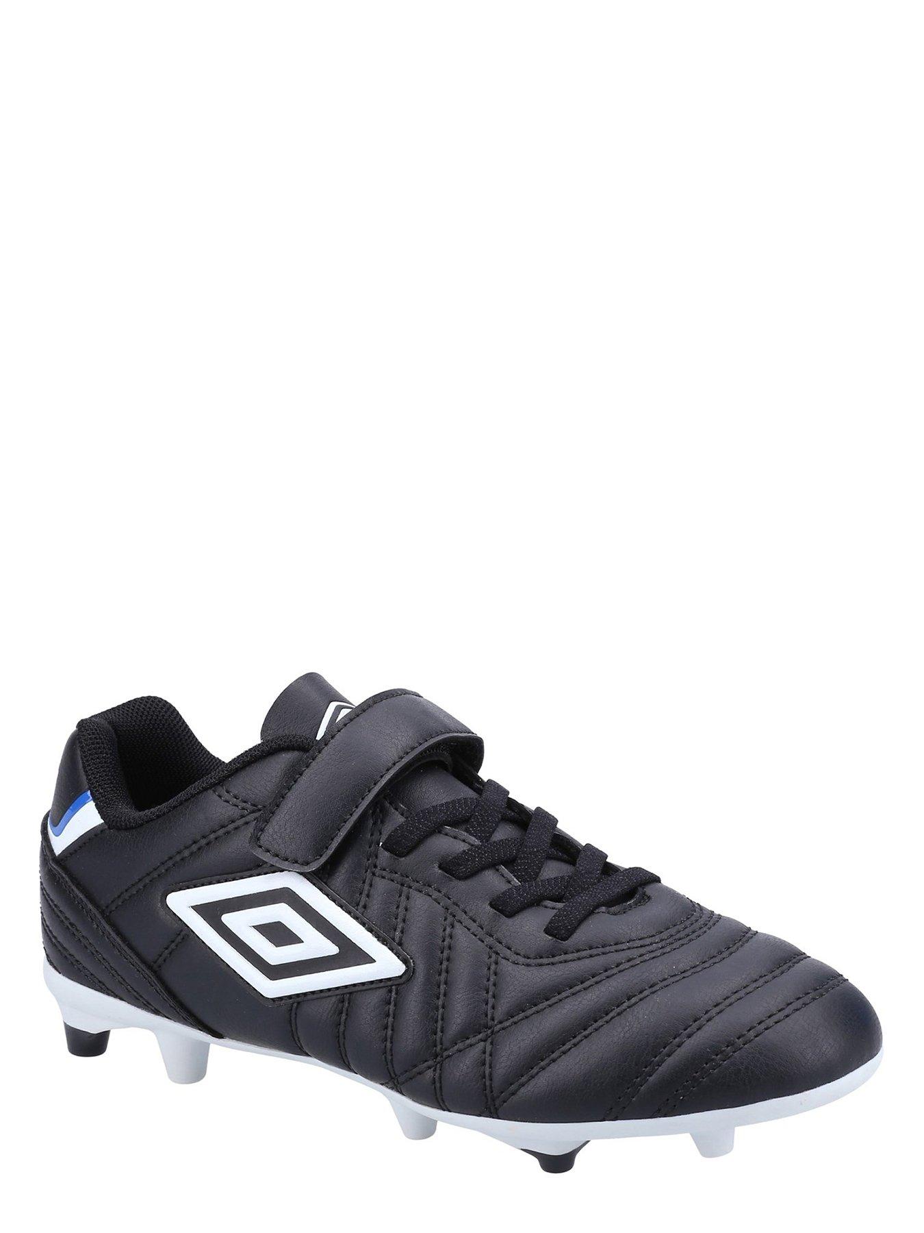 umbro-junior-speciali-liga-firm-ground-velcro-football-boot-blackstillFront