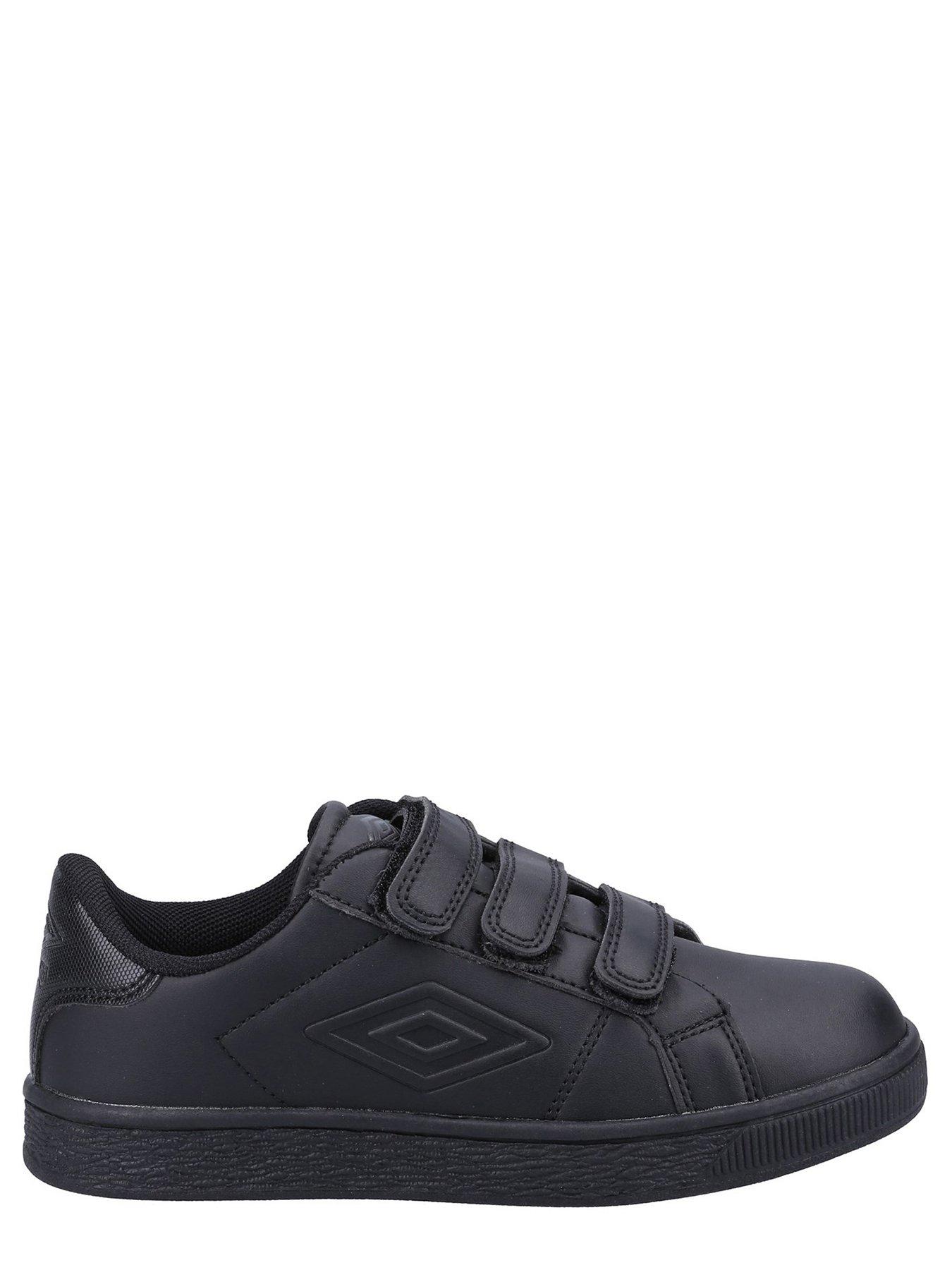 umbro-junior-medway-velcro-shoe-blackstillFront