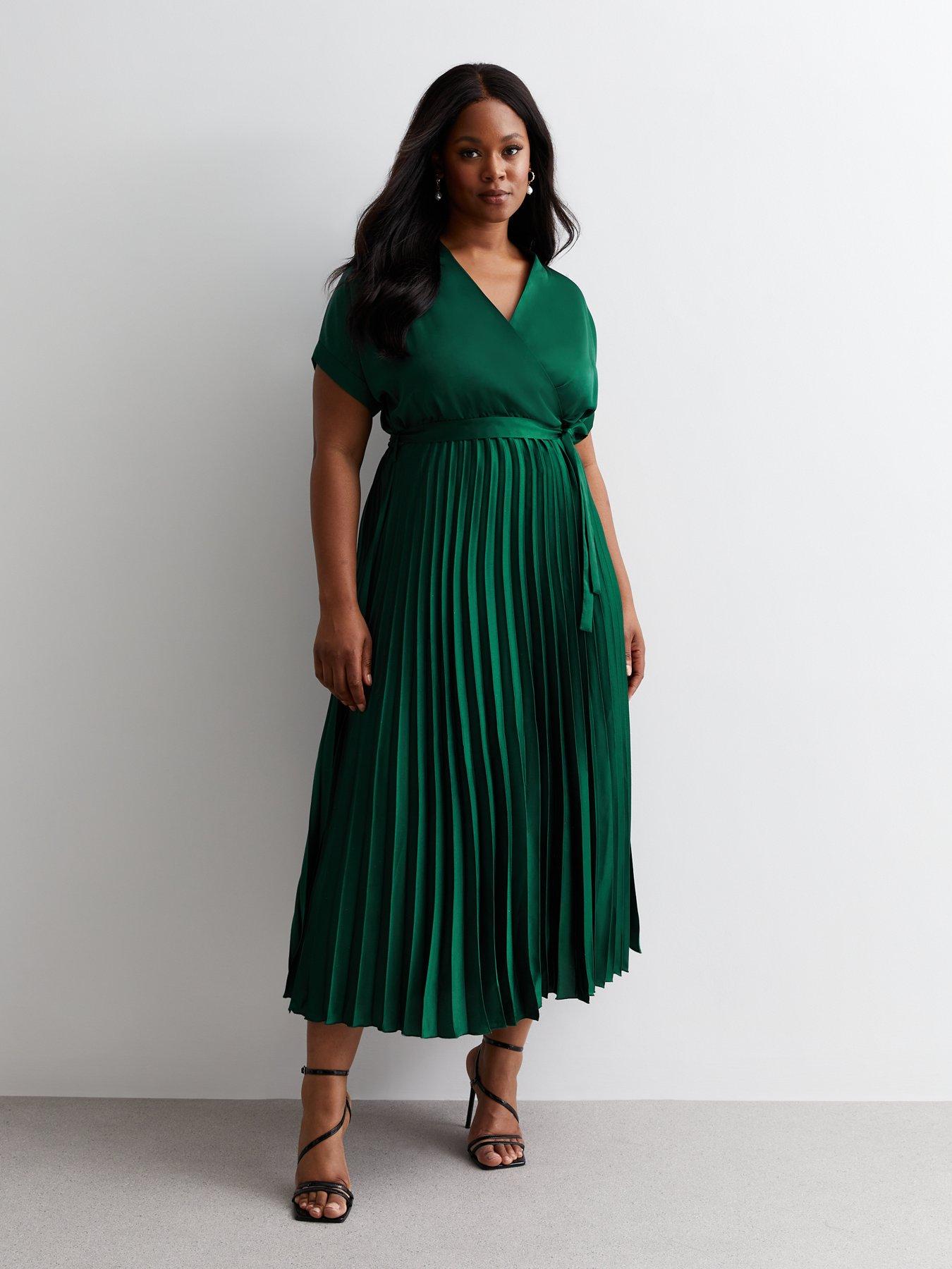 Plus Size Dresses | Curve Dresses for Women | Very IE