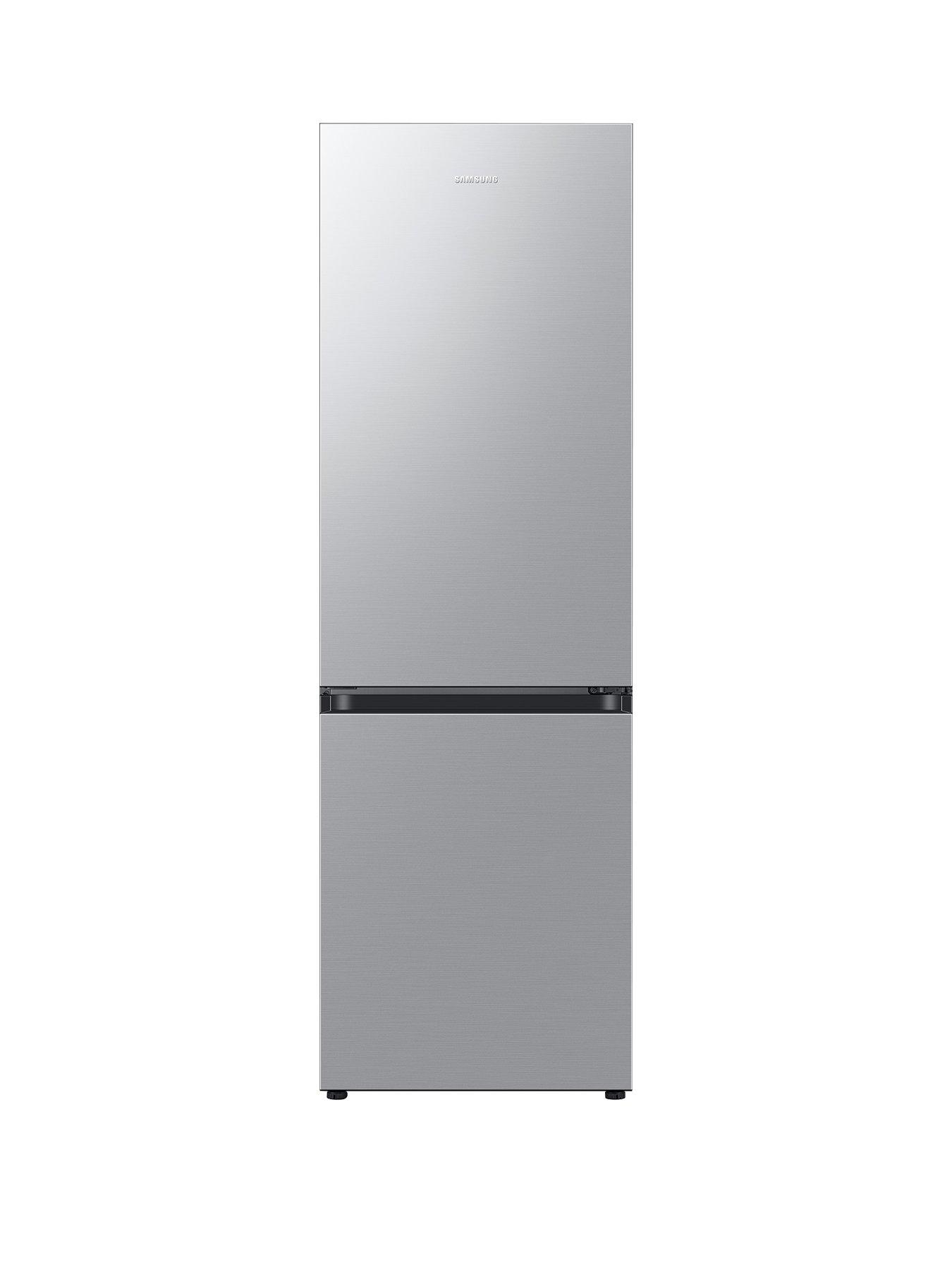 Image 1 of 8 of Samsung RB7300T &nbsp;RB34C600ESA/EU&nbsp;4 Series Frost-Free Classic Fridge Freezer with All Around Cooling - E Rated - Silver