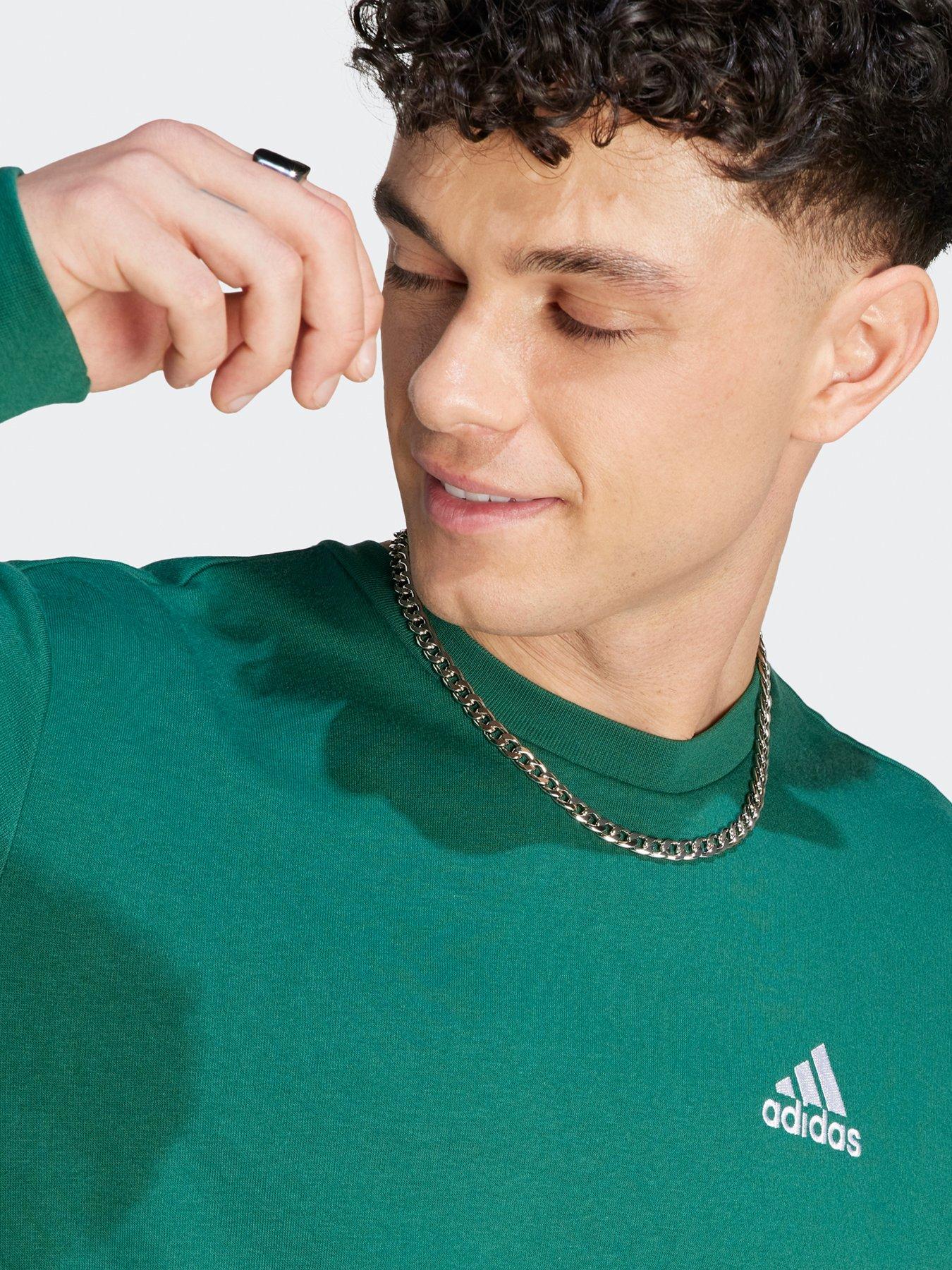 adidas-sportswear-mens-feelcozy-sweat-greenoutfit