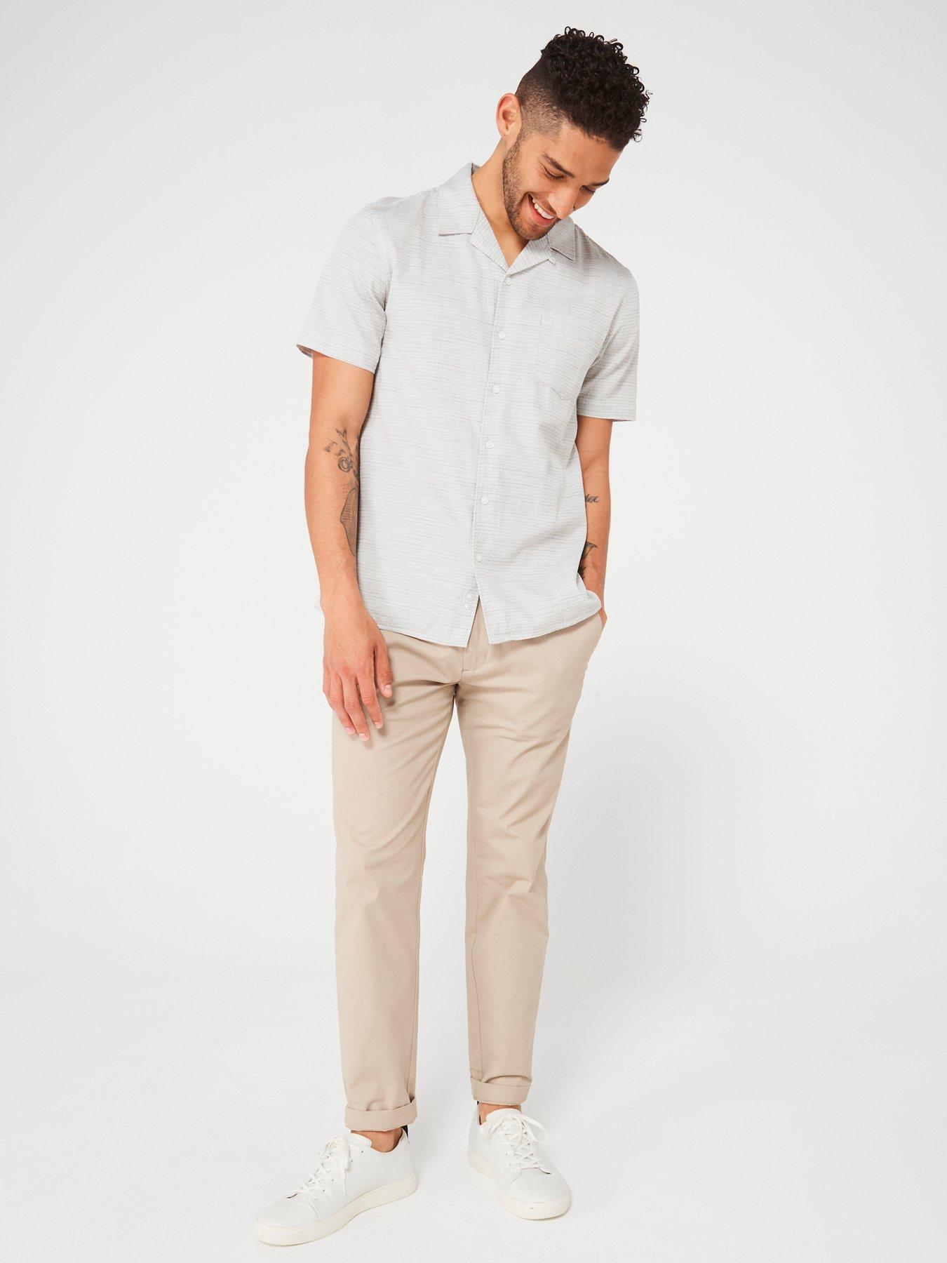 very-man-textured-short-sleeve-shirt-khakidetail