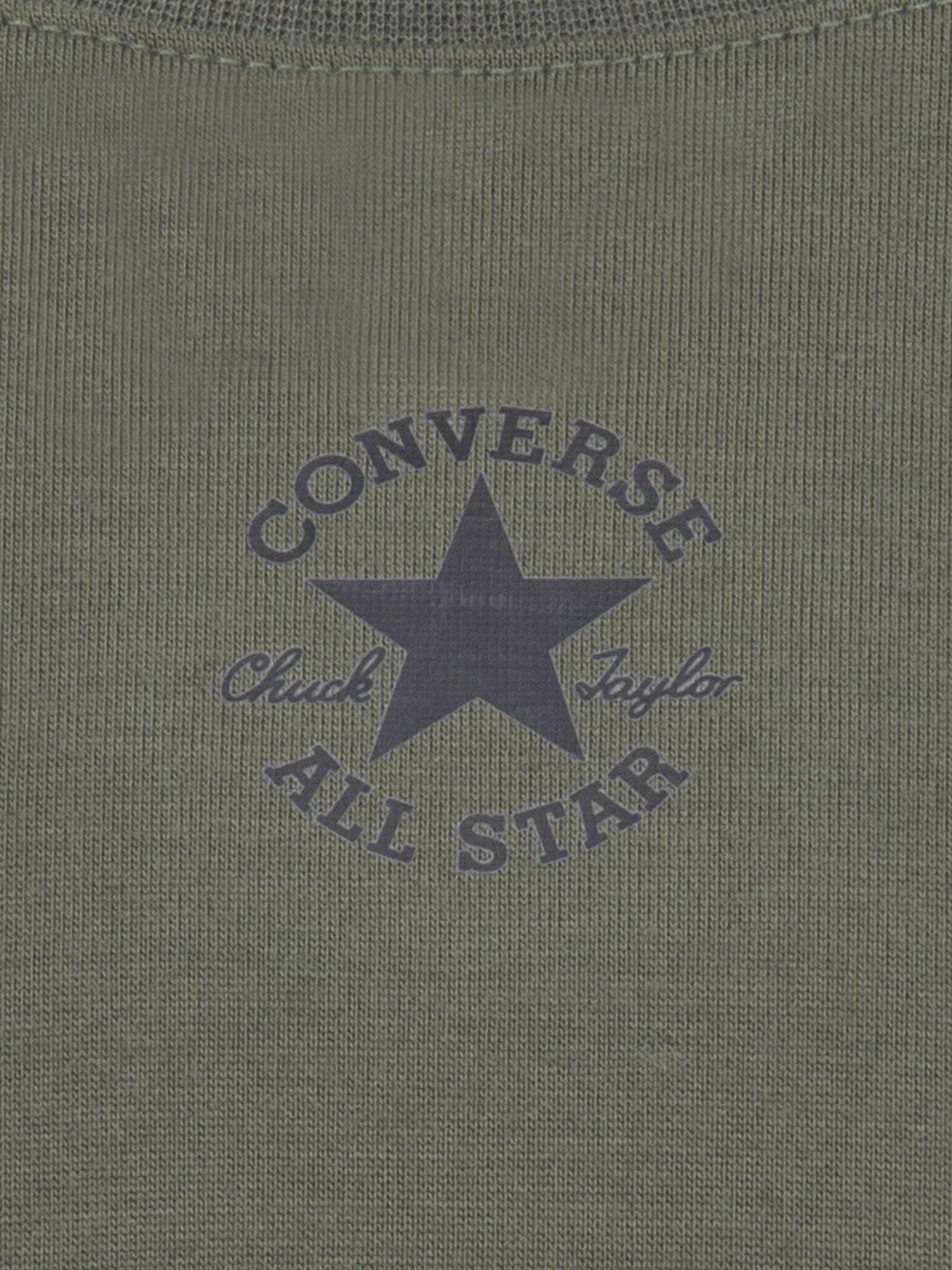 converse-older-girls-chuck-patch-boxy-t-shirt-dark-khakioutfit