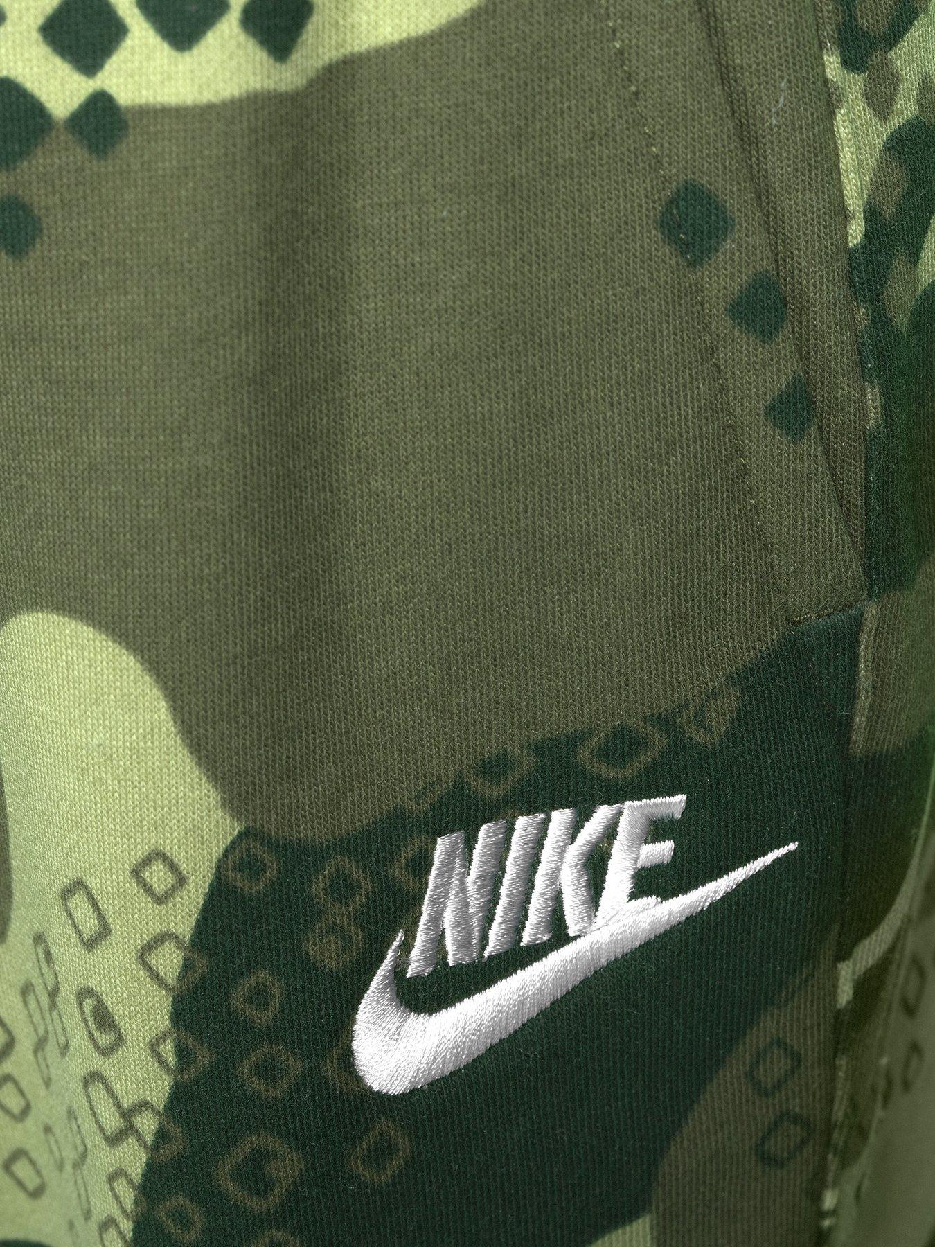 nike-younger-boys-club-camo-jogging-bottomdetail