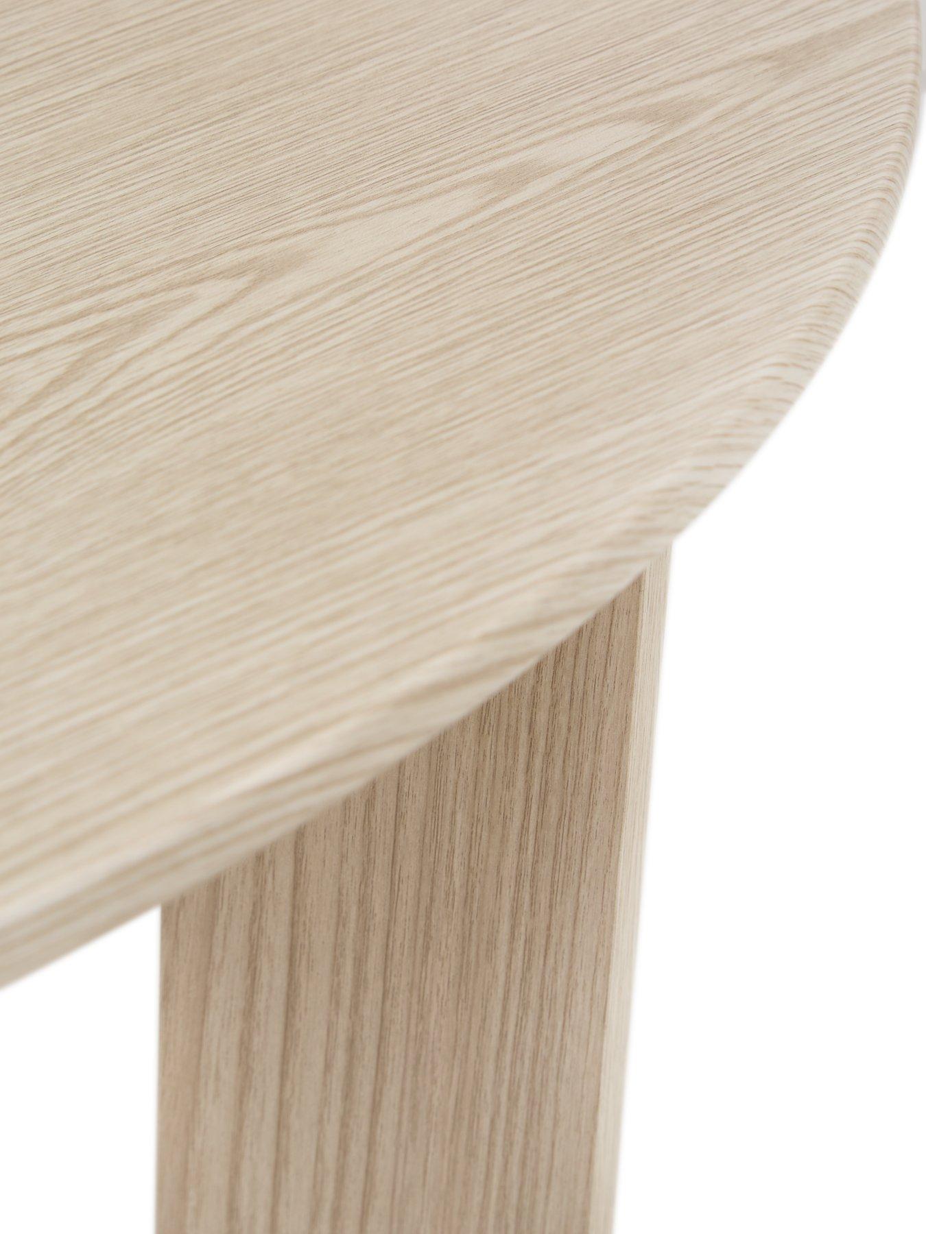 very-home-marcel-round-coffee-table-oakdetail