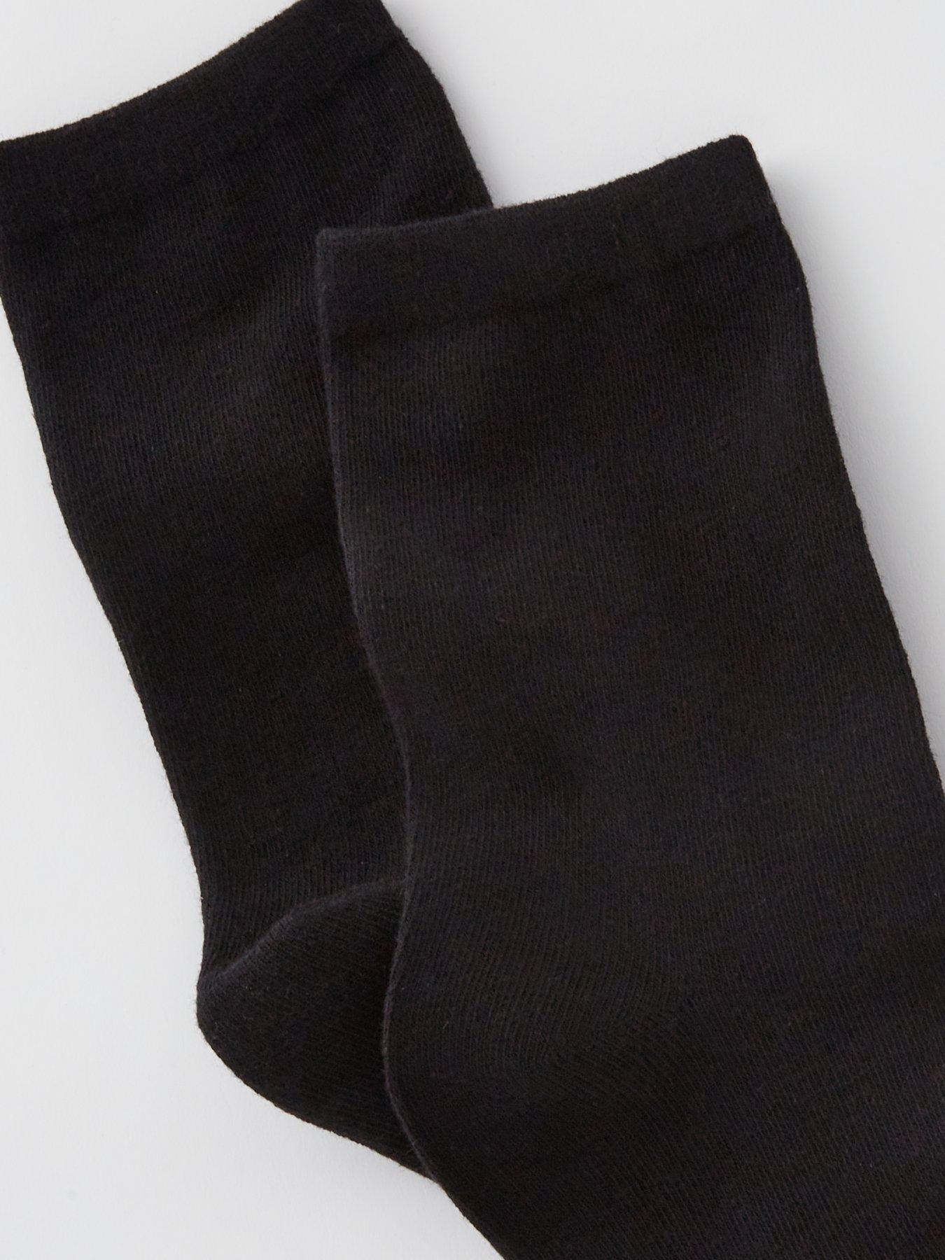 everyday-3-pack-ankle-socks-blackoutfit