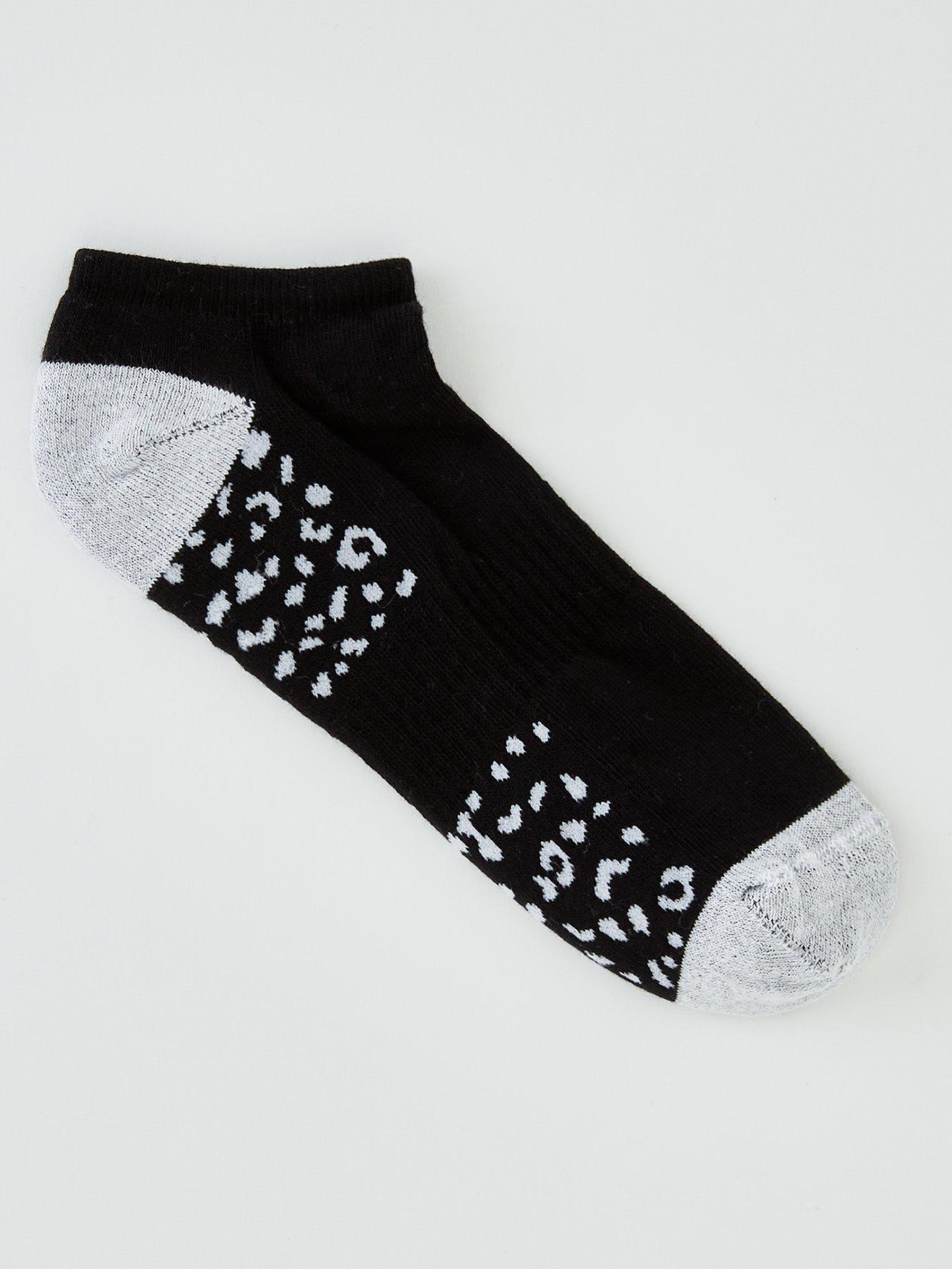 Image 2 of 3 of The Very Collection 5 Pack Targeted Cushioning Trainer Liner - Black