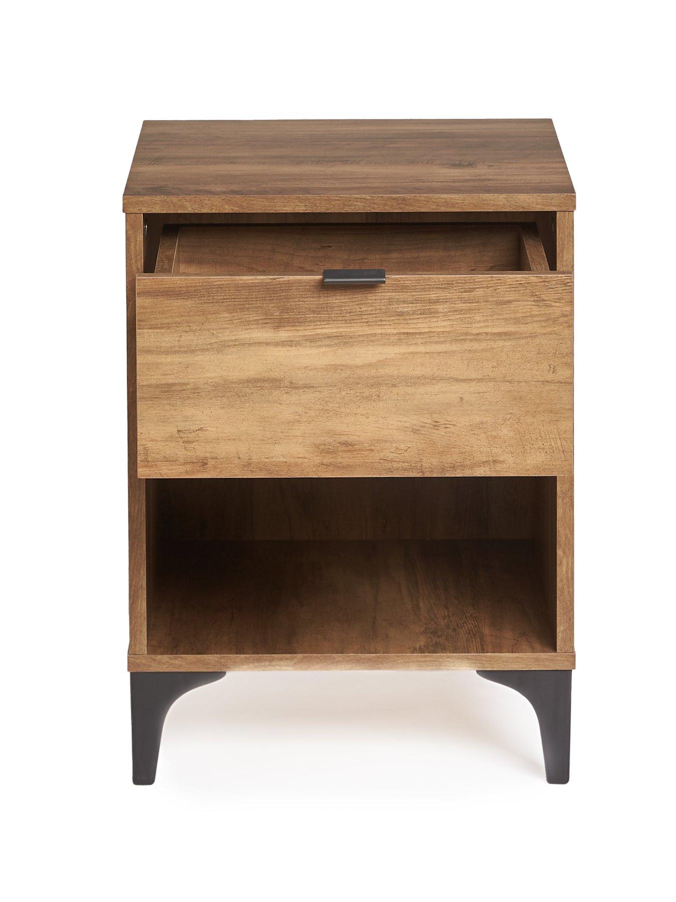 very-home-wakefield-side-table-dark-oakoutfit