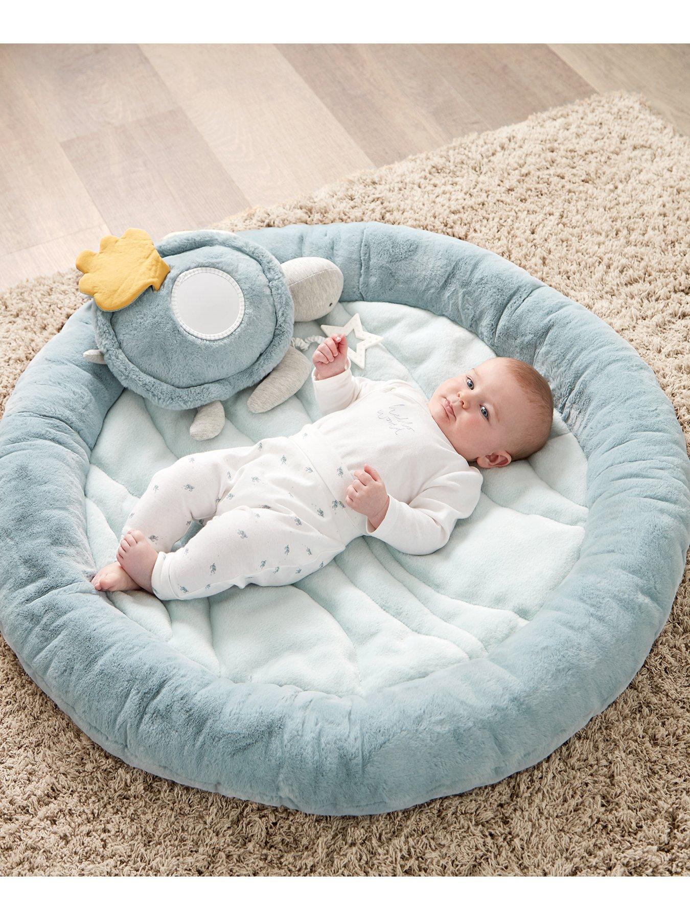 mamas-papas-welcome-to-the-world-playmat--blueoutfit