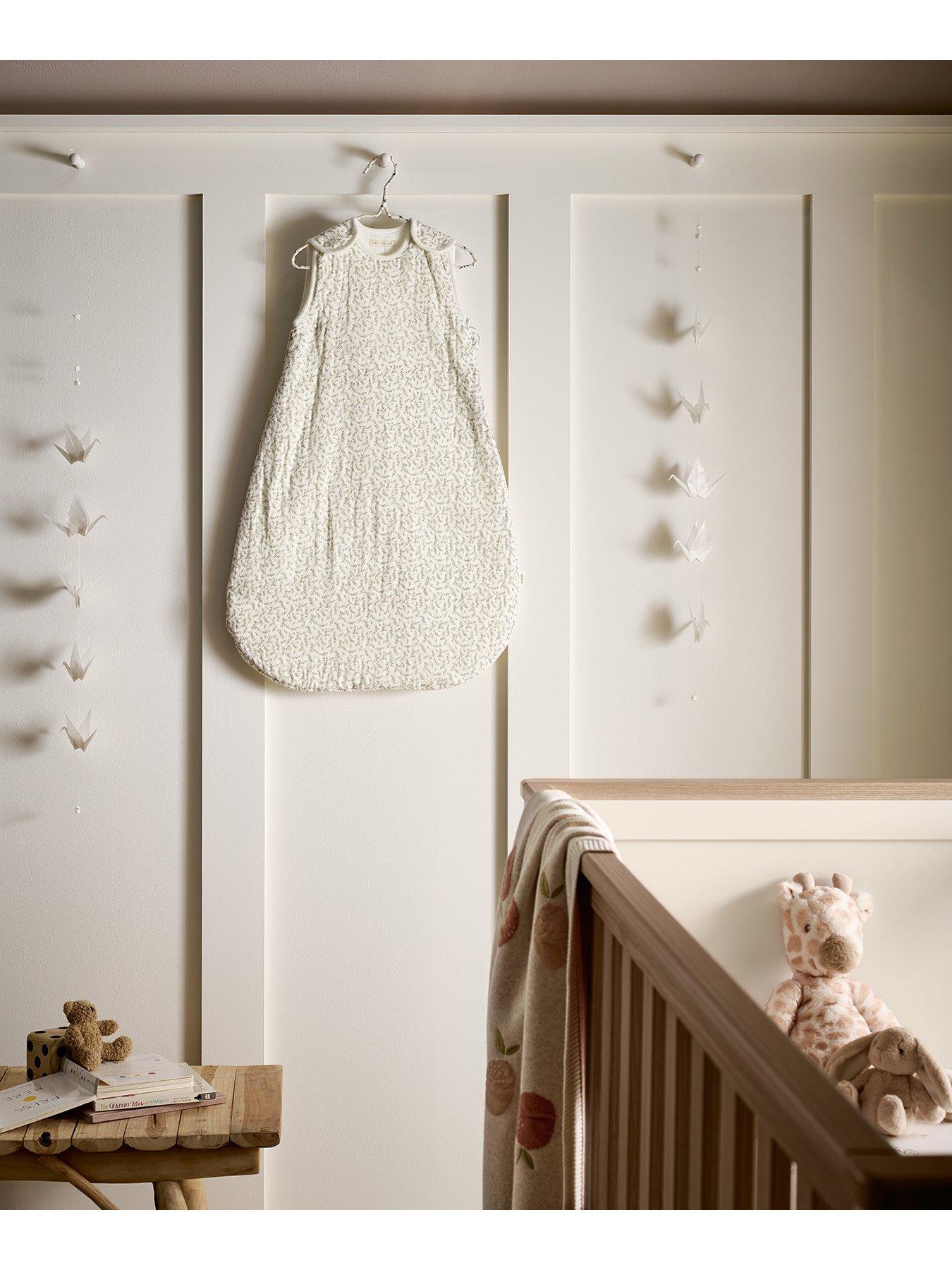 Image 4 of 4 of Mamas & Papas 0-6 months Dreampod- 2.5 Tog- Leaf
