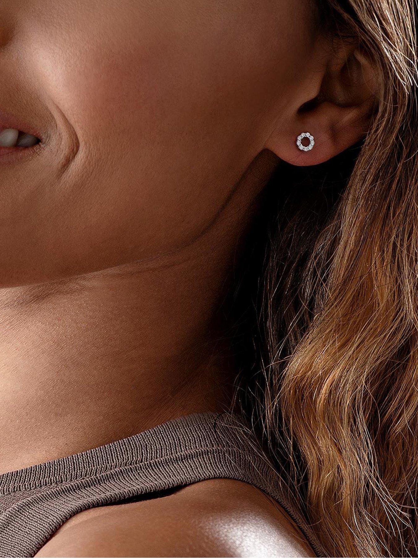 beaverbrooks-sterling-silver-cubic-zirconia-circle-stud-earringsstillFront